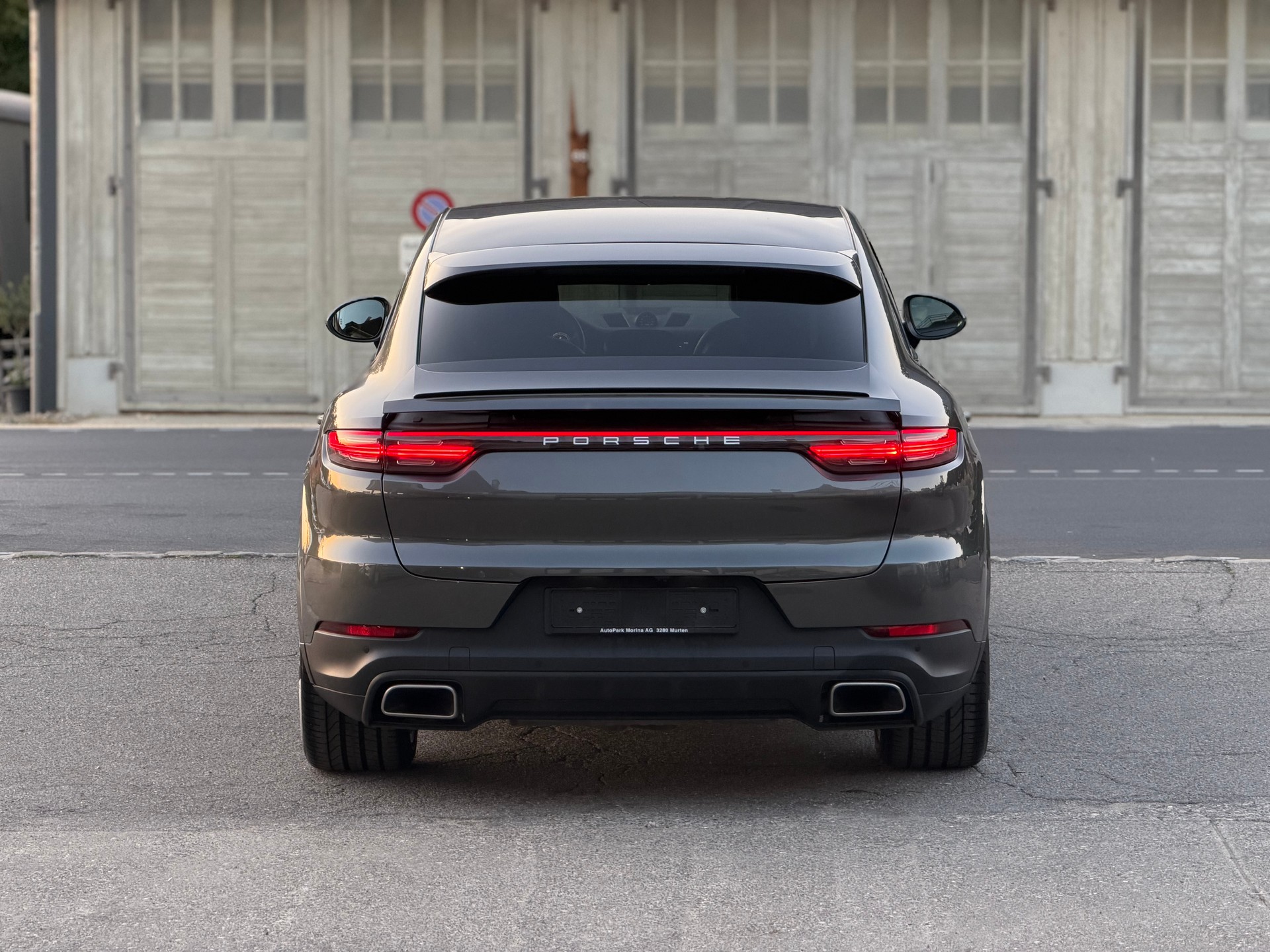 PORSCHE Cayenne Coupé E-Hybrid-image-5