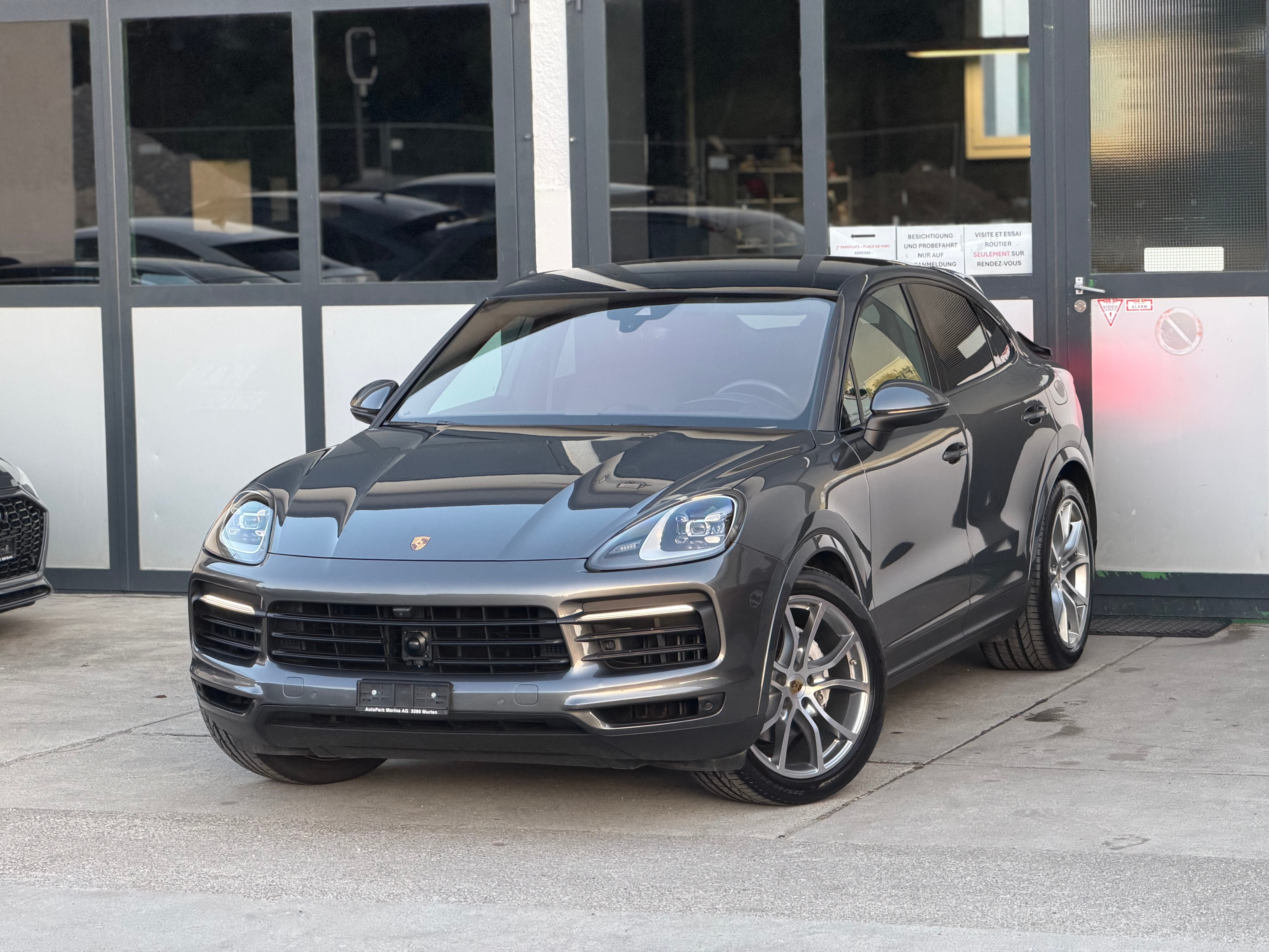 Car photo
