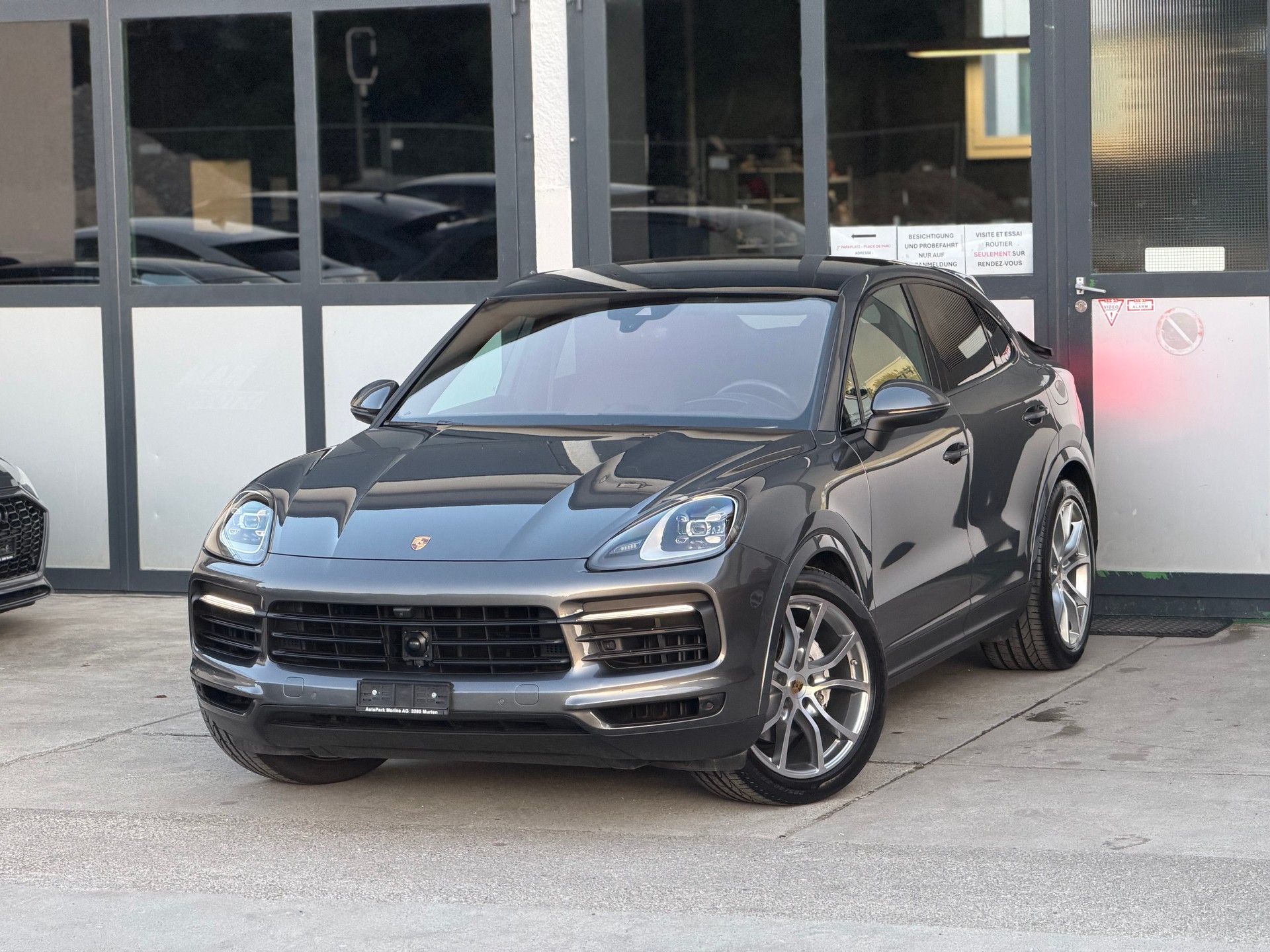 PORSCHE Cayenne Coupé E-Hybrid-image-0