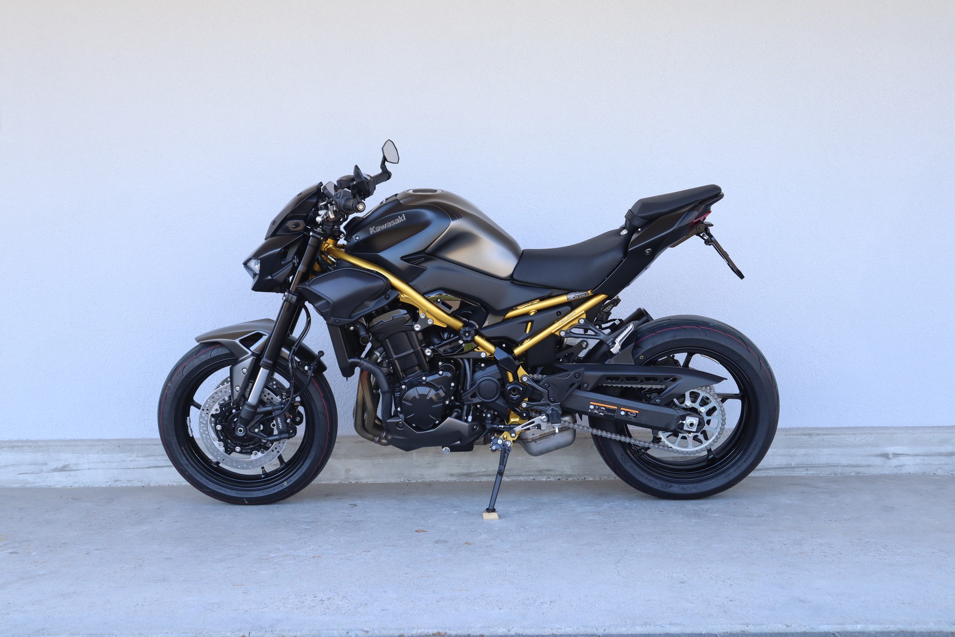 KAWASAKI Z 900 (70kW)-showroom-element-3