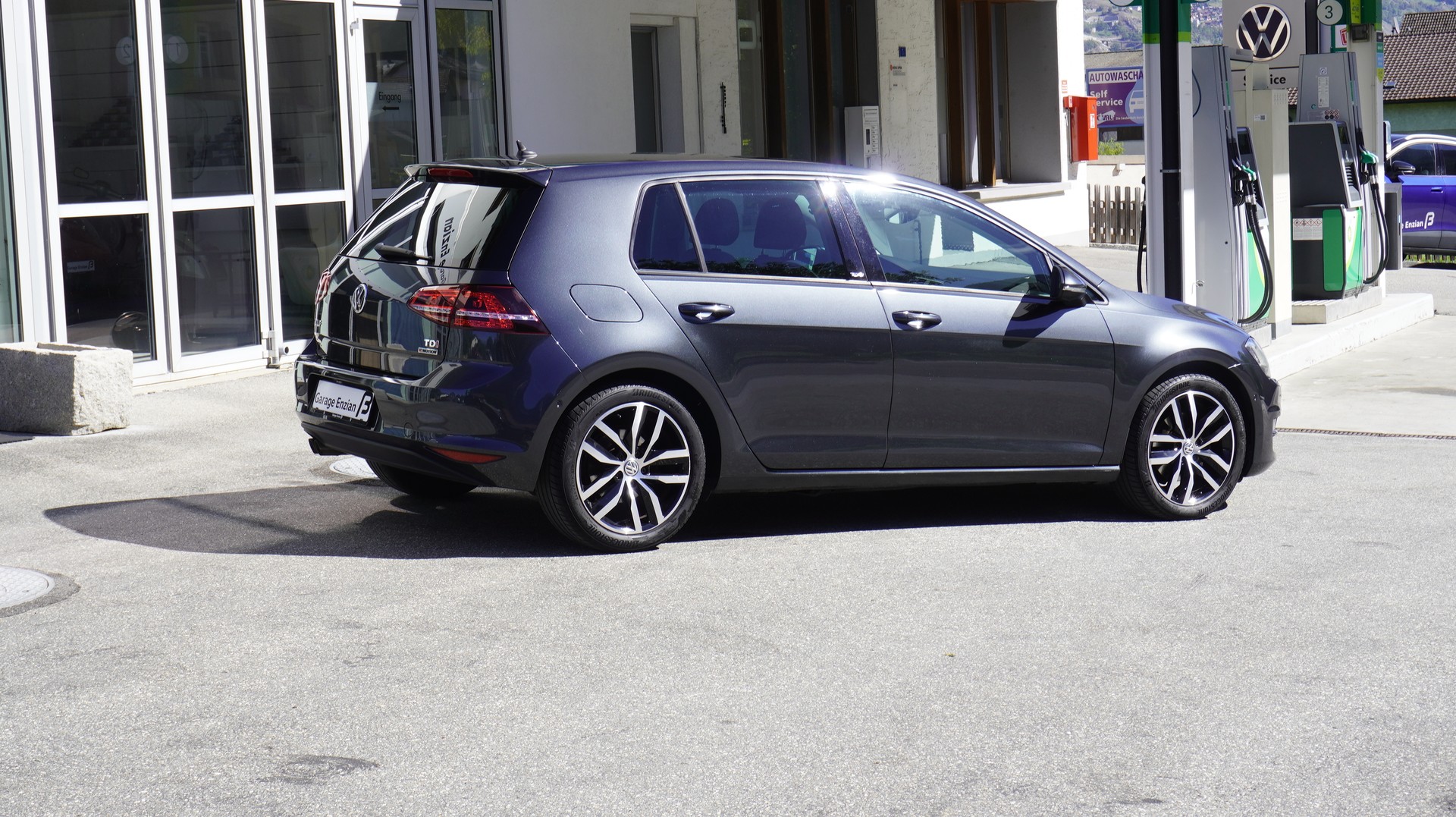 VW Golf 1.6 TDI Allstar 4Motion-image-6