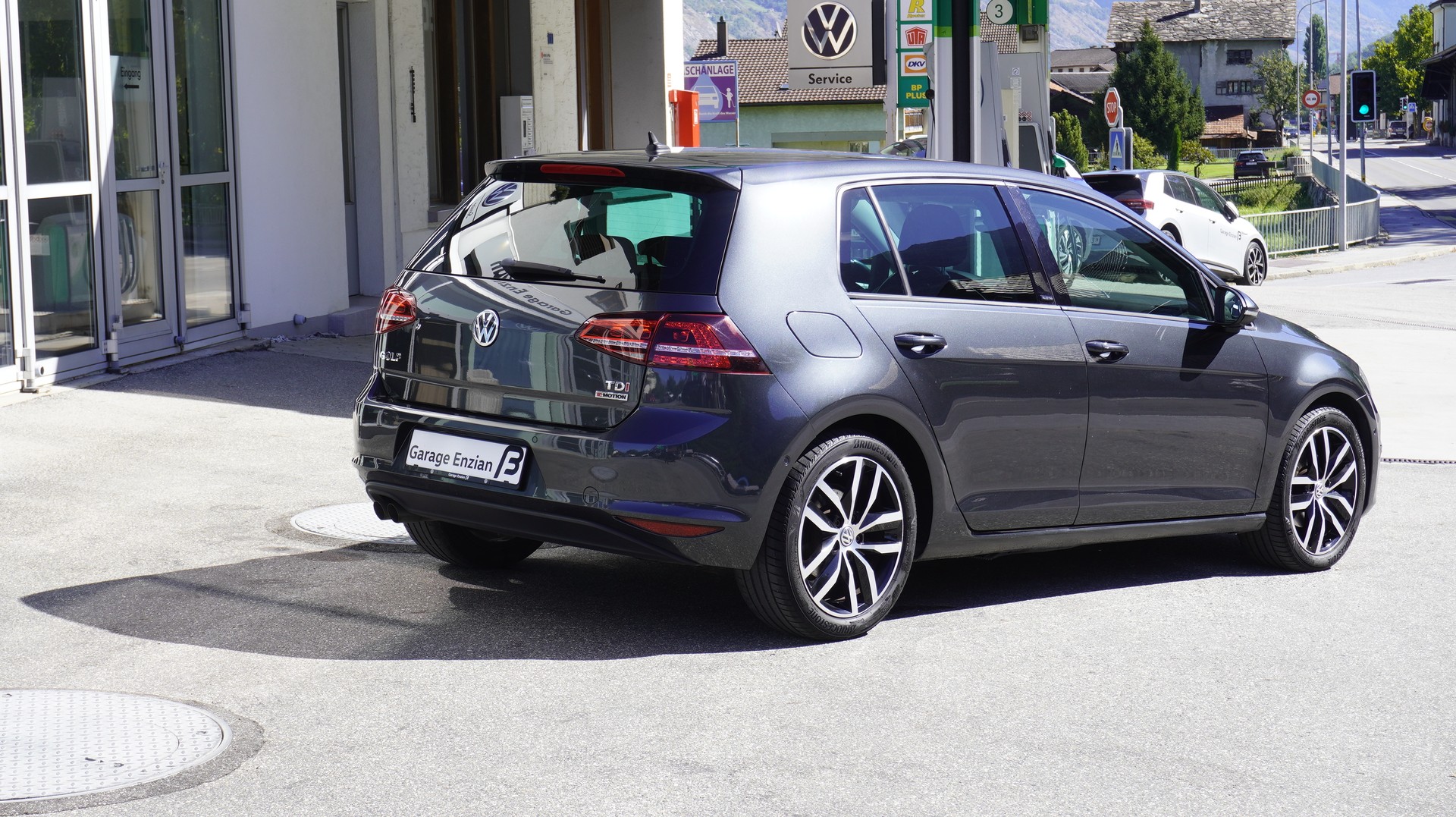 VW Golf 1.6 TDI Allstar 4Motion-image-7