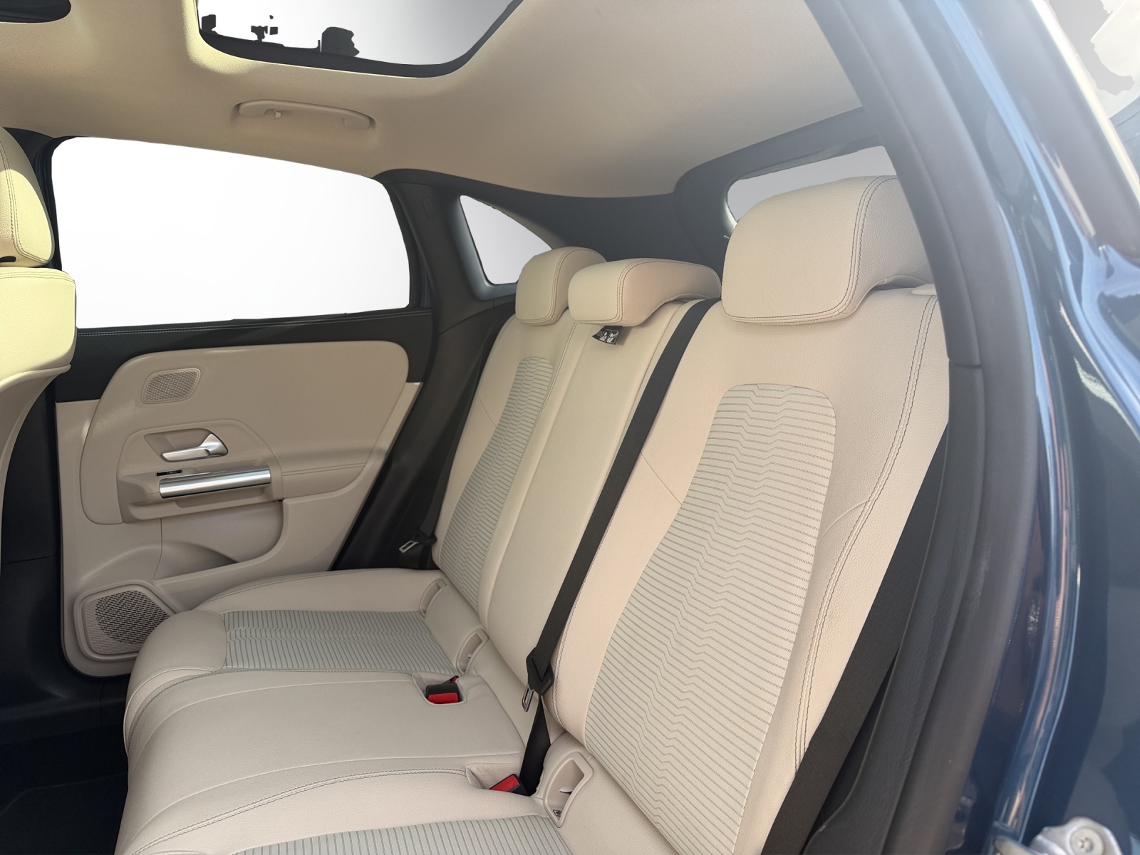 Image MERCEDES-BENZ GLA-250 GLA 250 Progressive4Matic