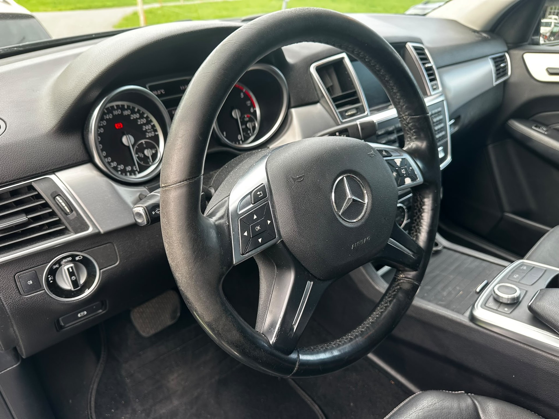 MERCEDES-BENZ ML 350 BlueTEC Executive 4Matic 7G-Tronic-image-5
