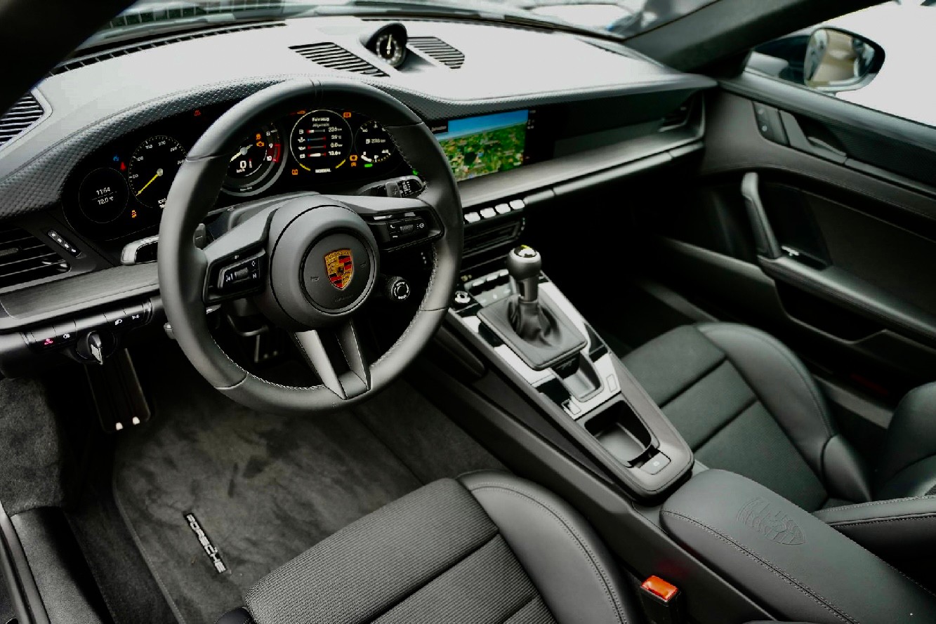 PORSCHE 4.0 GT3 Touring-image-3