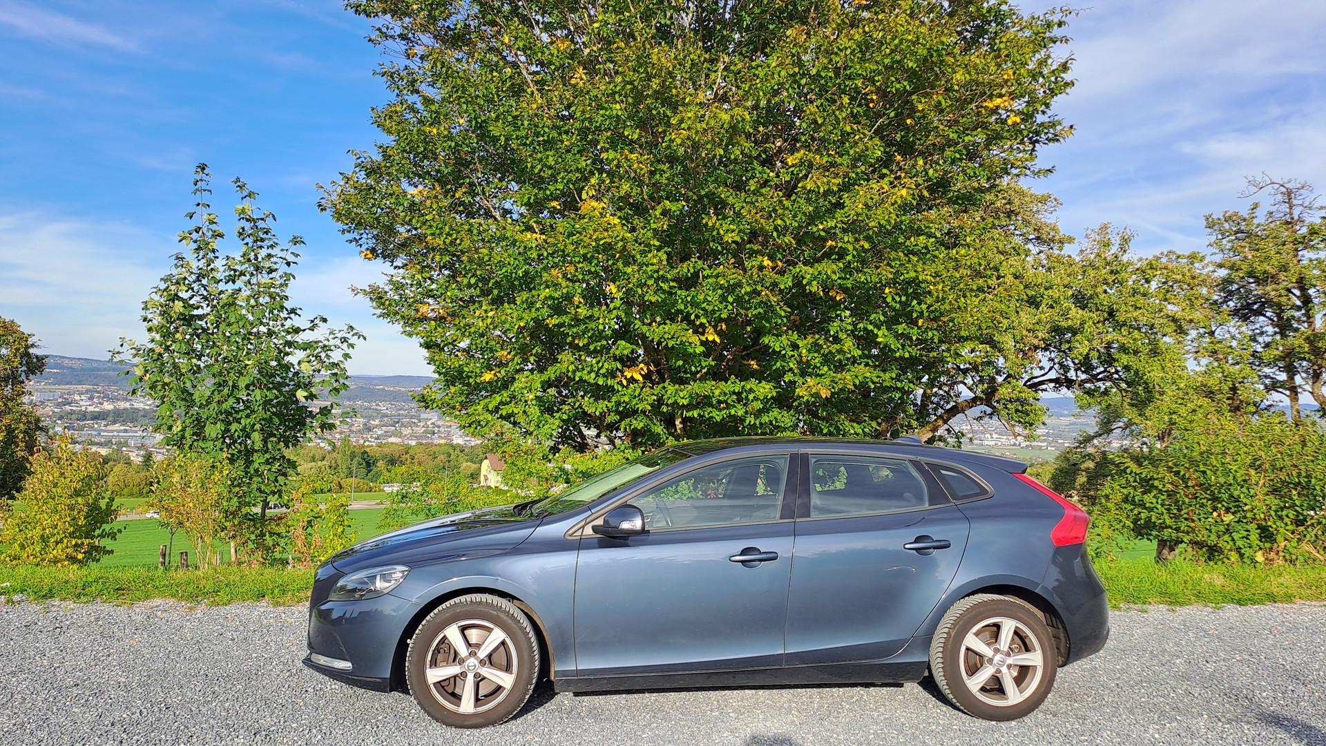 VOLVO 2.0 D3 Kinetic S/S-image-1