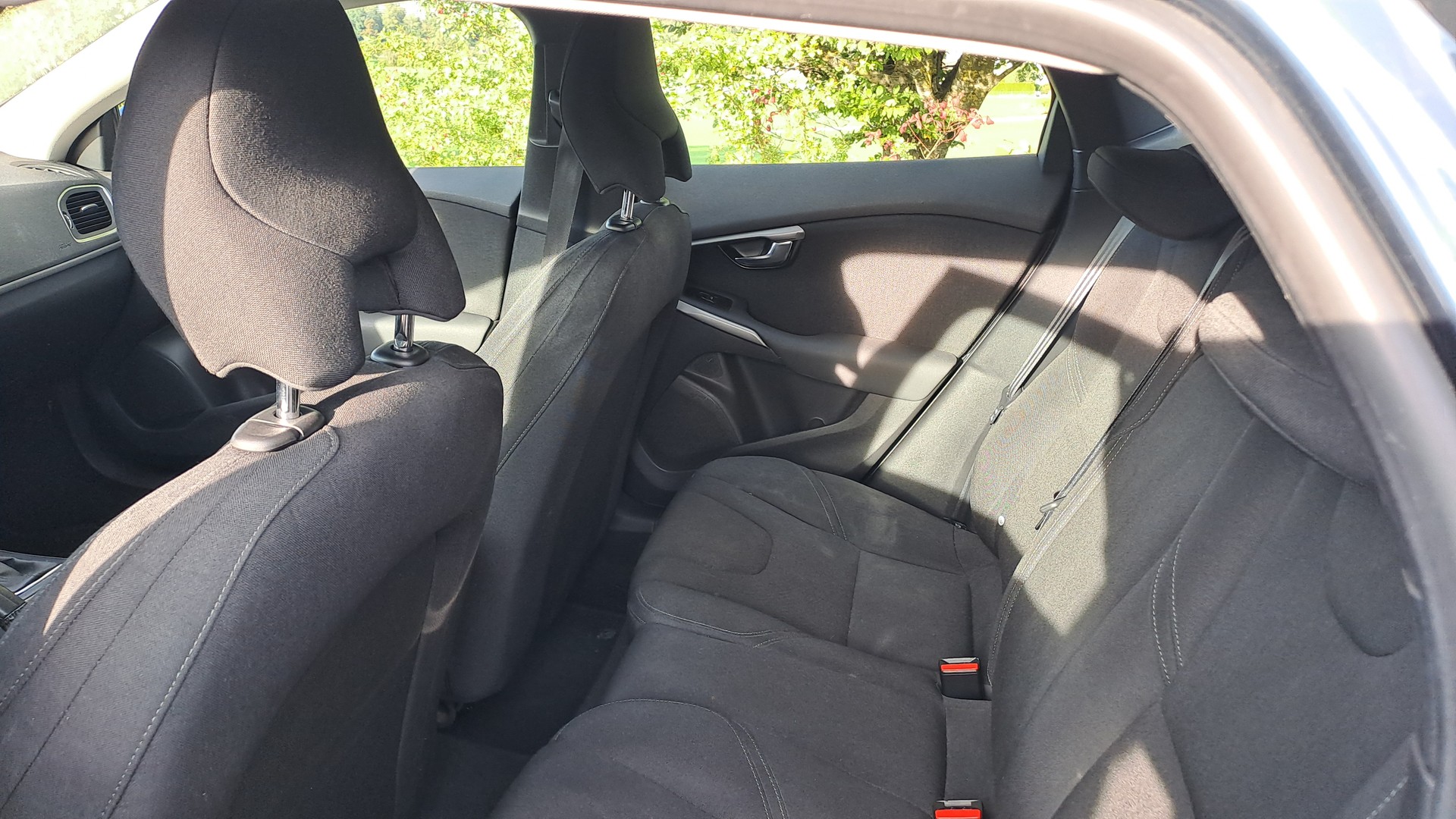 VOLVO 2.0 D3 Kinetic S/S-image-3