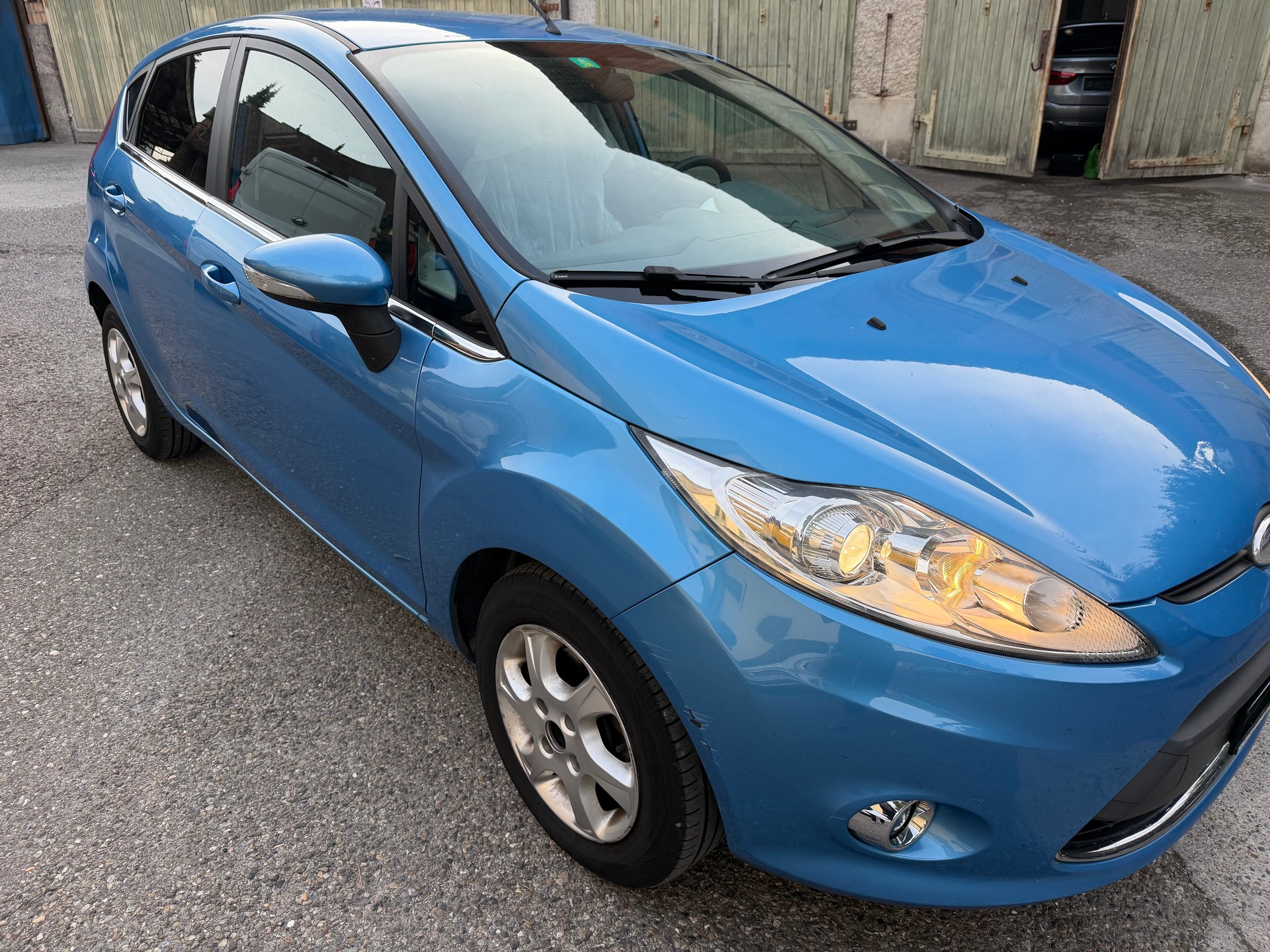FORD Fiesta 1.6 16V Titanium-image-1