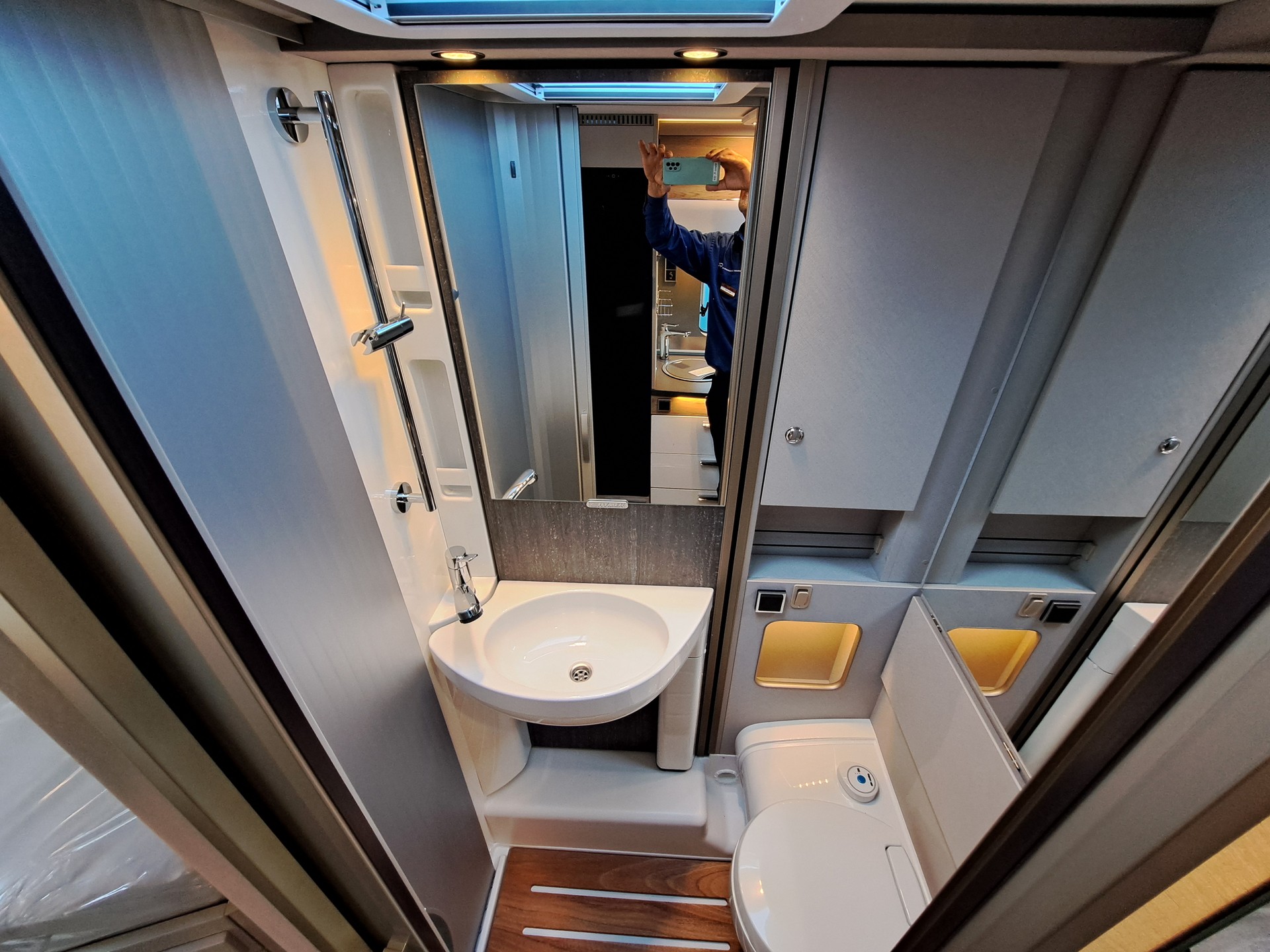 HYMER Exsis T 474-image-4