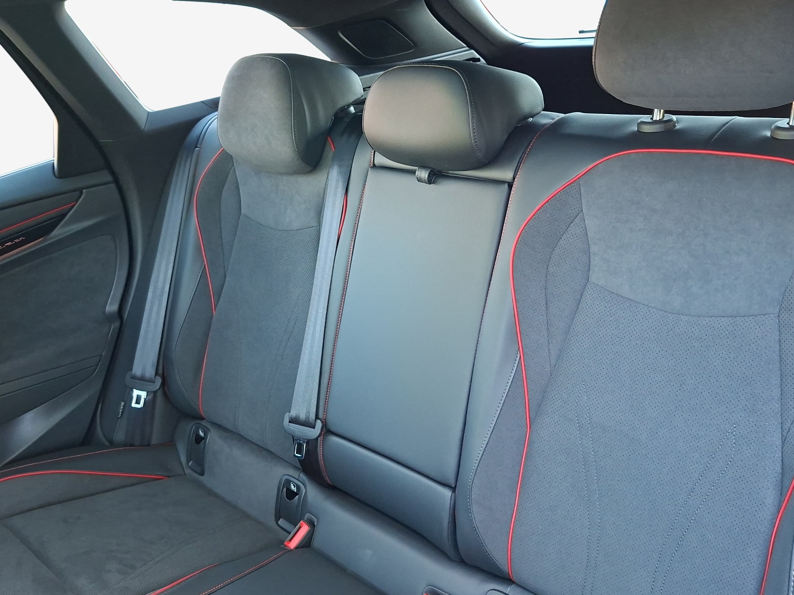 VW ID.7 Tourer GTX 86 kWh GTX 4 Motion-image-11