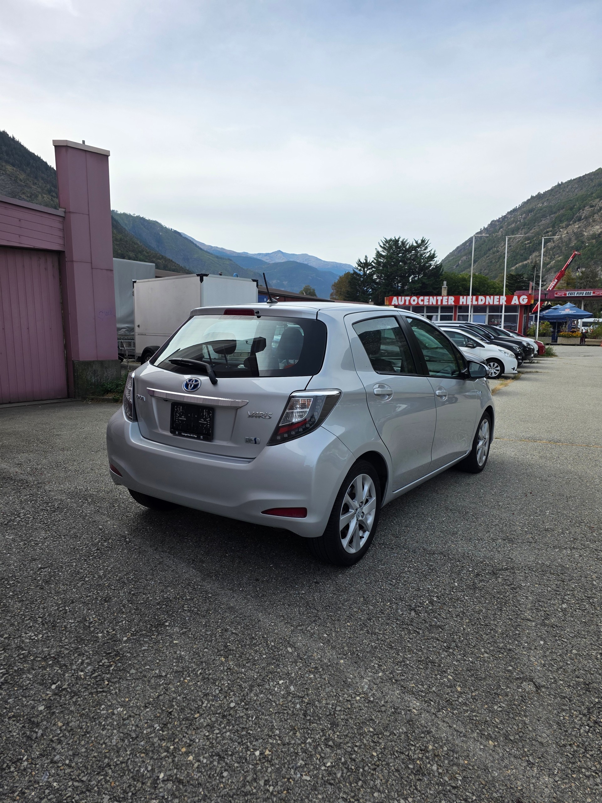 TOYOTA Yaris 1.5 VVT-i Hybrid Sol Premium CVT-image-5