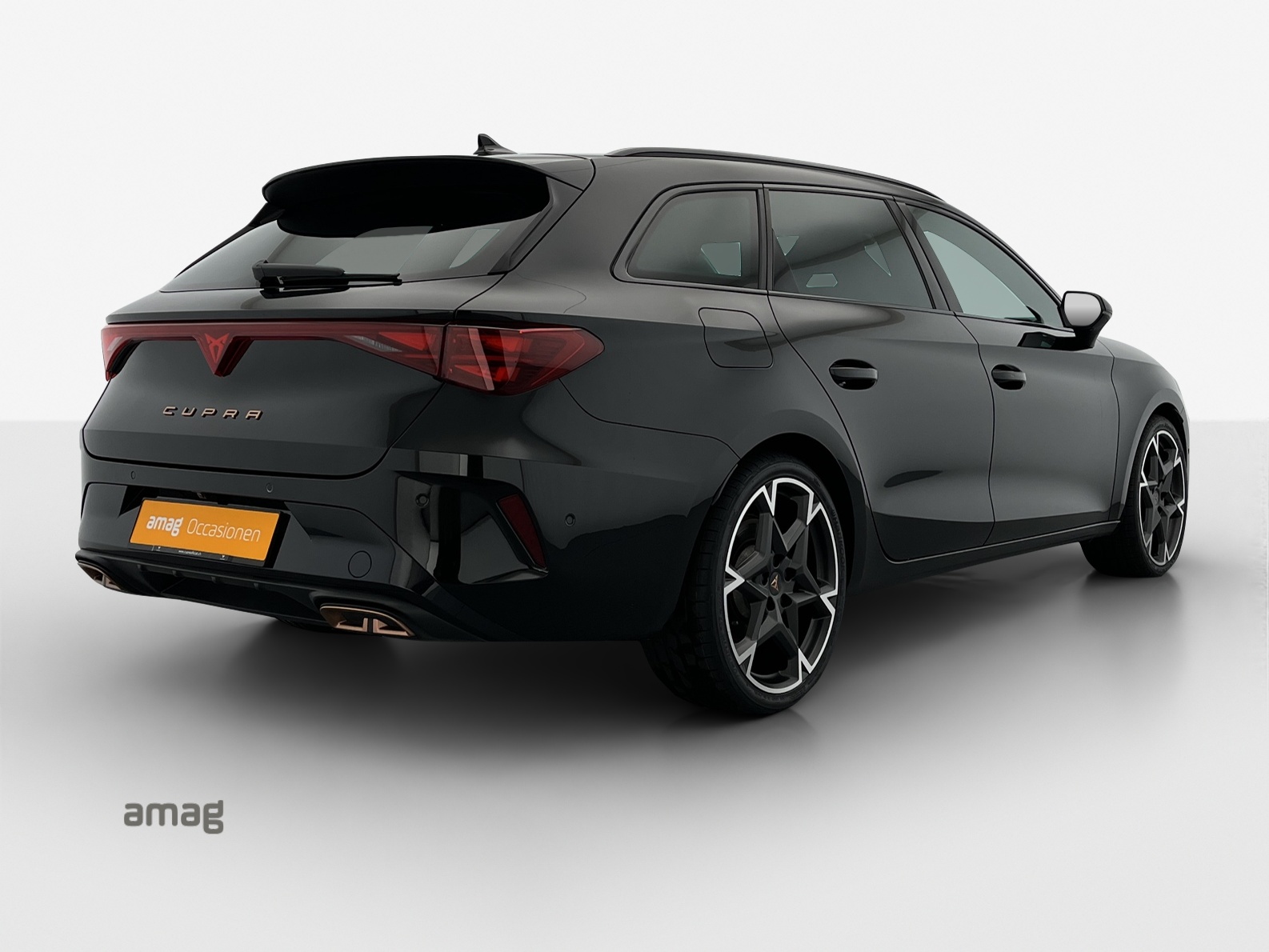 CUPRA LEON ST 1.5 e-HYBRID pHEV Black SymphonyDSG-image-4