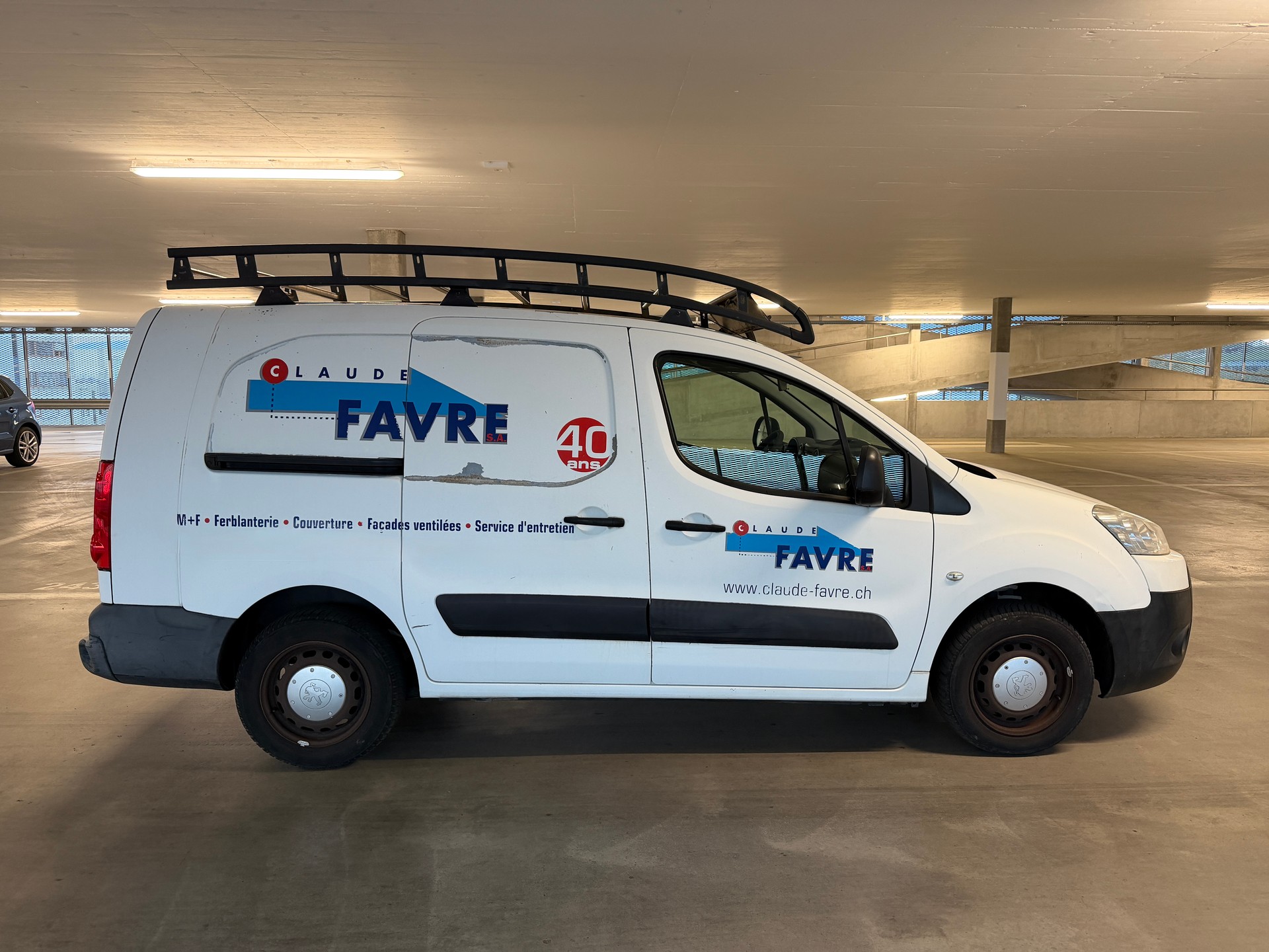 PEUGEOT Partner 1.6 HDI Urban - 76.000 Kilometres - Expertise du jour-image-1