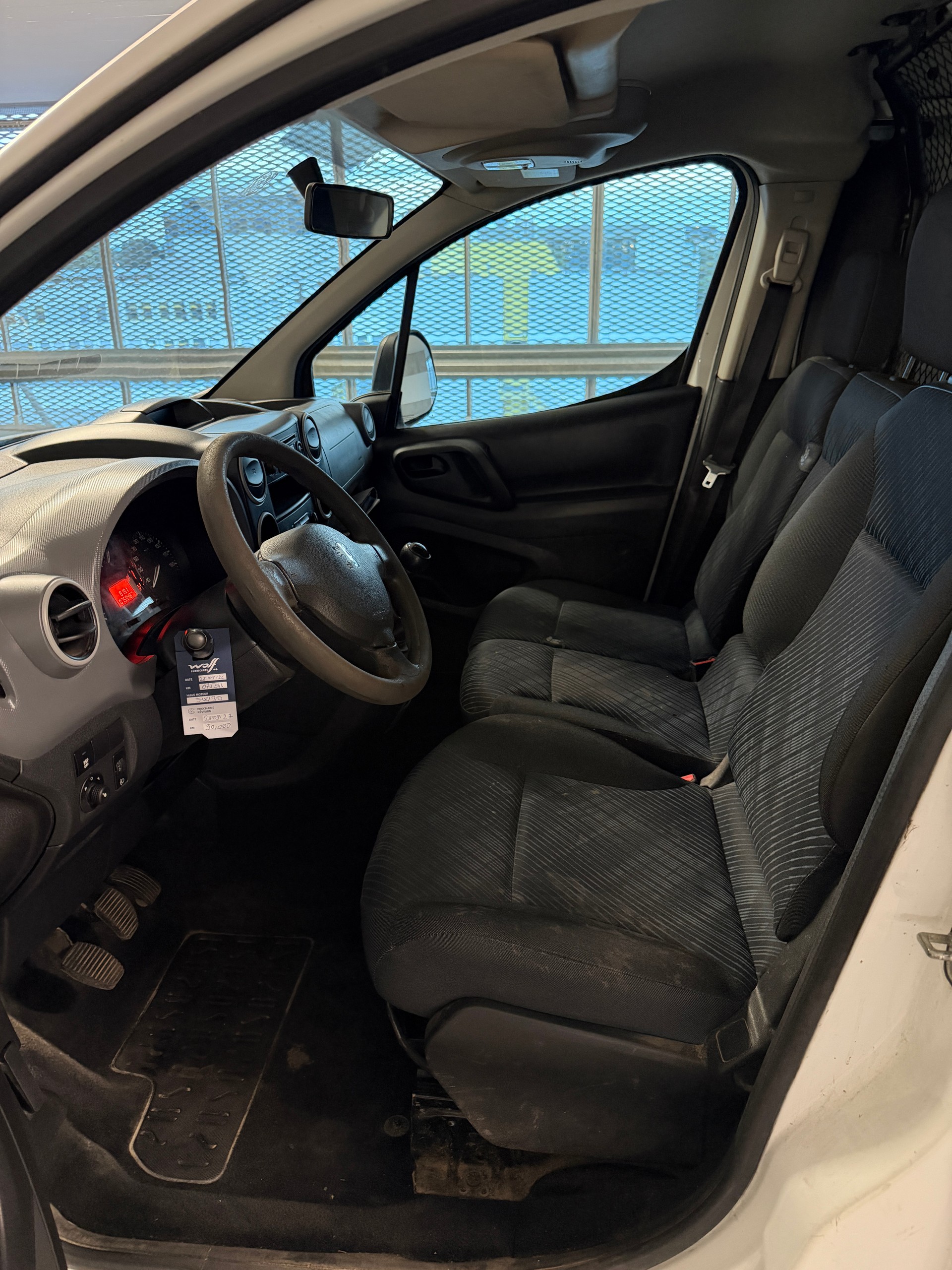 PEUGEOT Partner 1.6 HDI Urban - 76.000 Kilometres - Expertise du jour-image-13