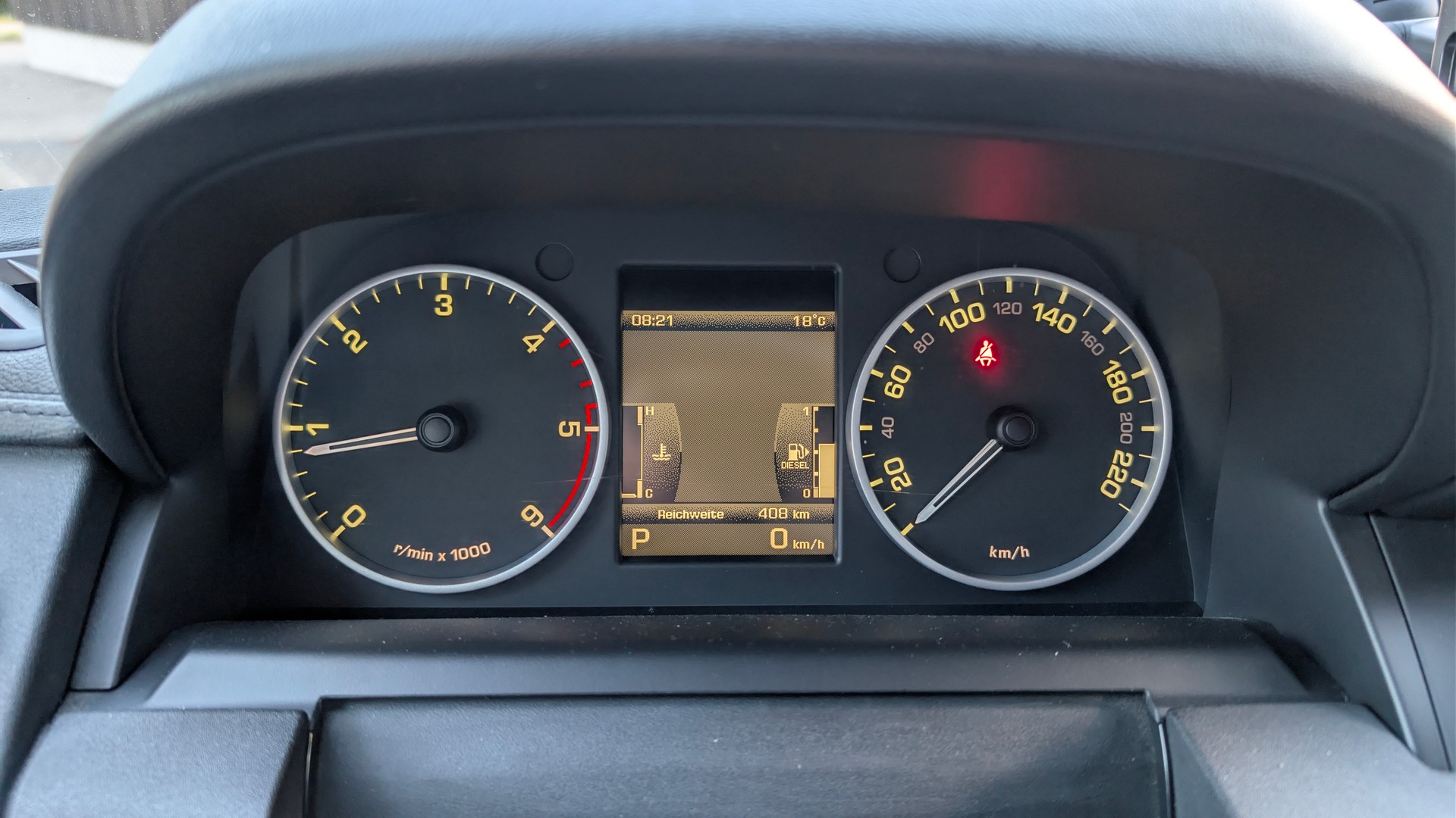 LAND ROVER 3.0 TDV6 245 HSE-image-2
