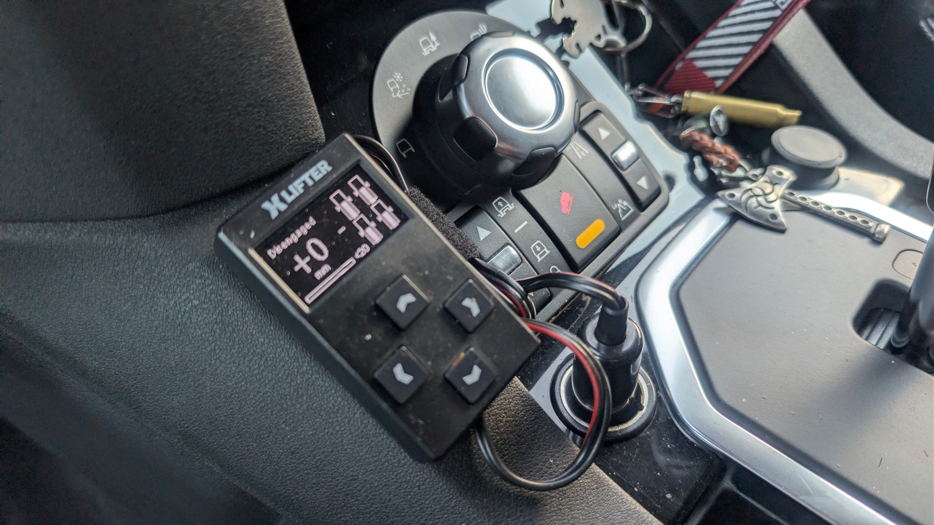 LAND ROVER 3.0 TDV6 245 HSE-image-3