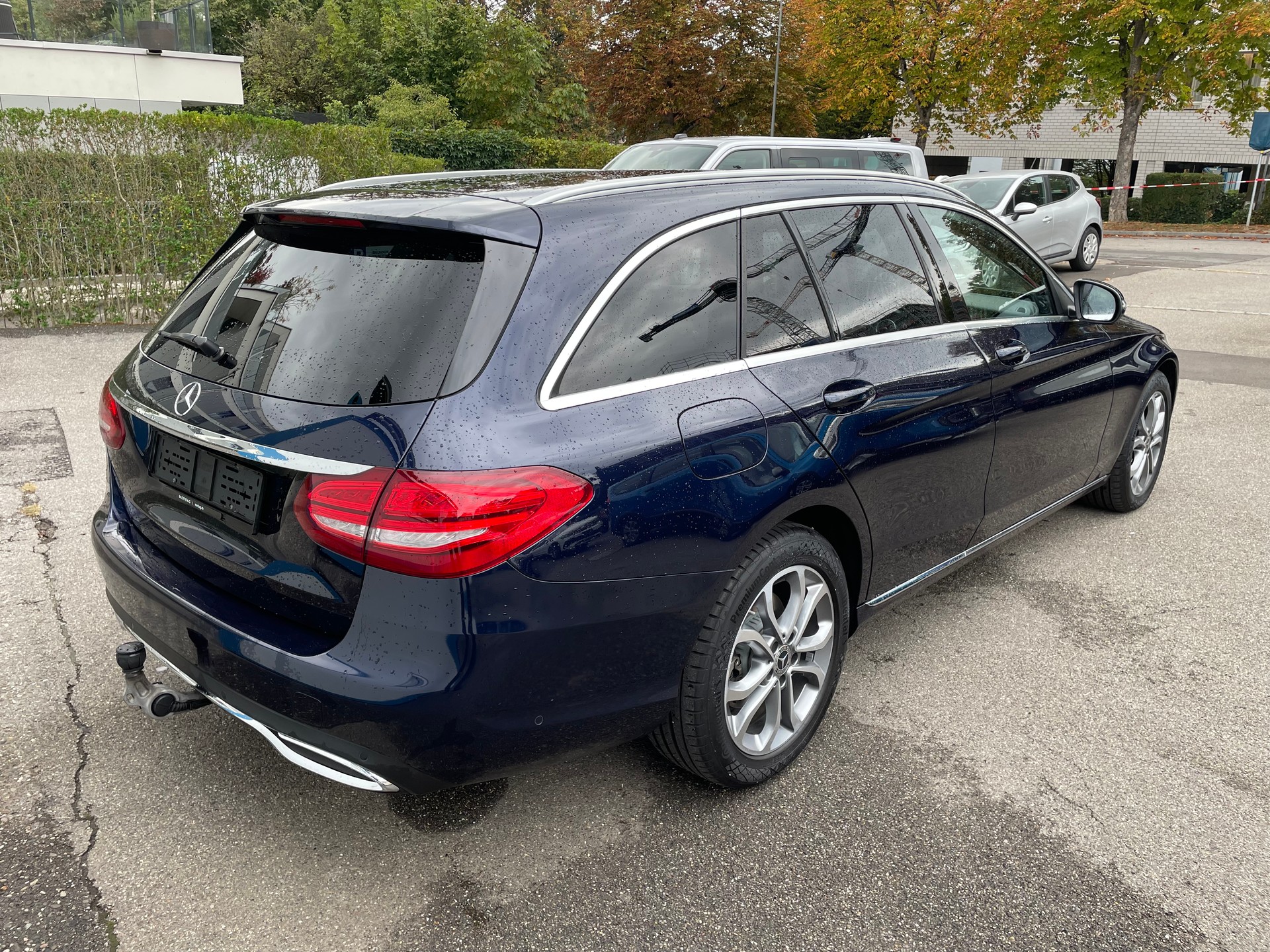 MERCEDES-BENZ C 250 d Swiss Star Avantgarde 4Matic 9G-Tronic-image-3