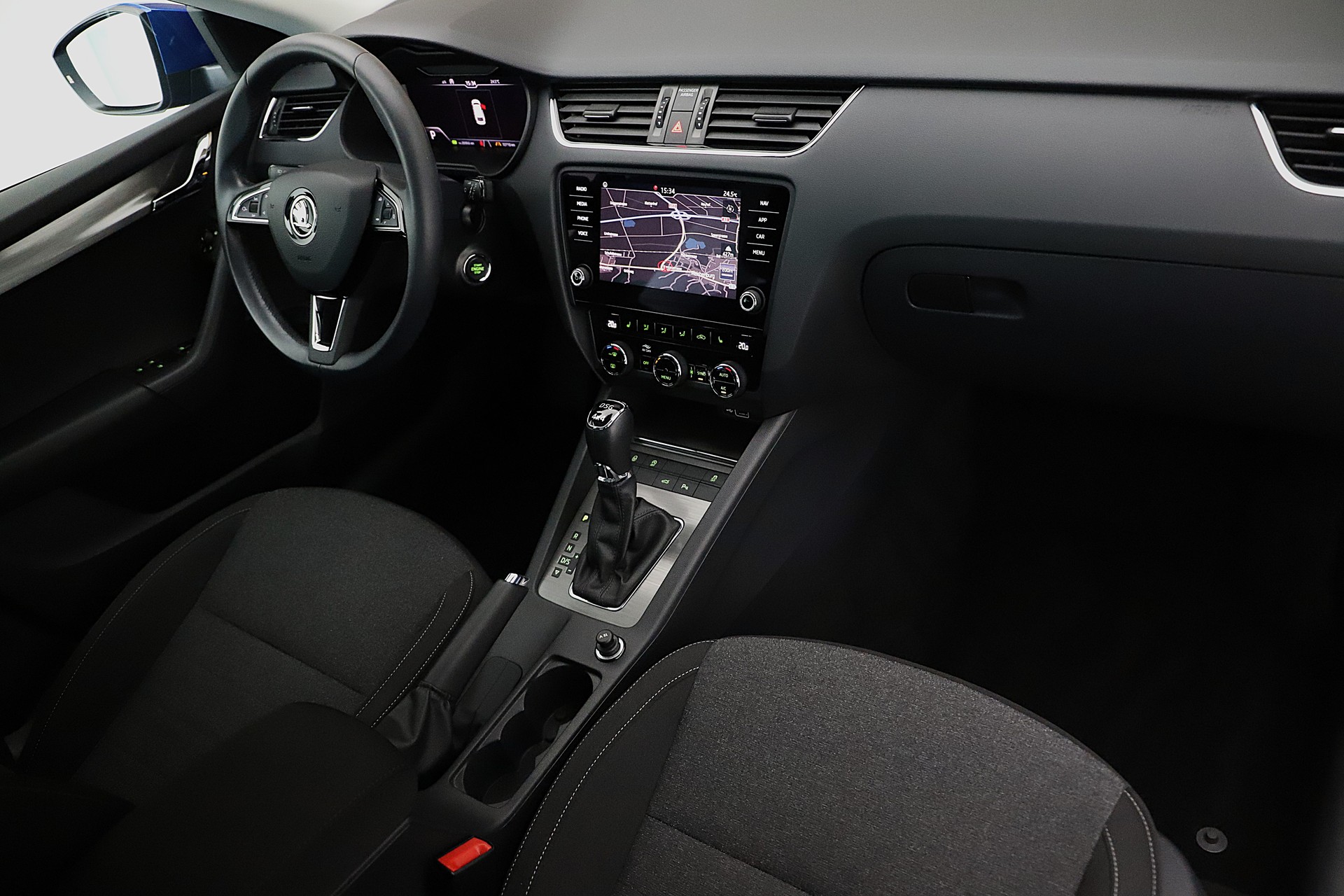 SKODA Octavia Combi 2.0 TSI Soleil 4x4 DSG-image-6
