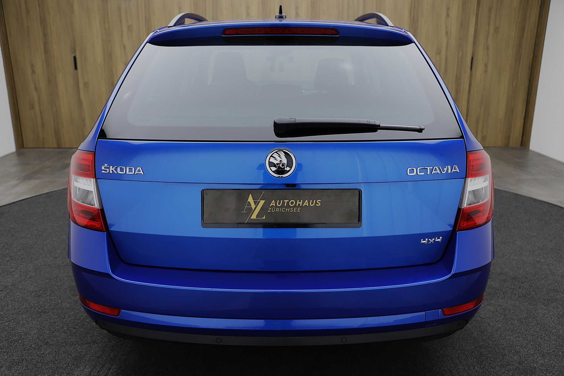 SKODA Octavia Combi 2.0 TSI Soleil 4x4 DSG-image-3