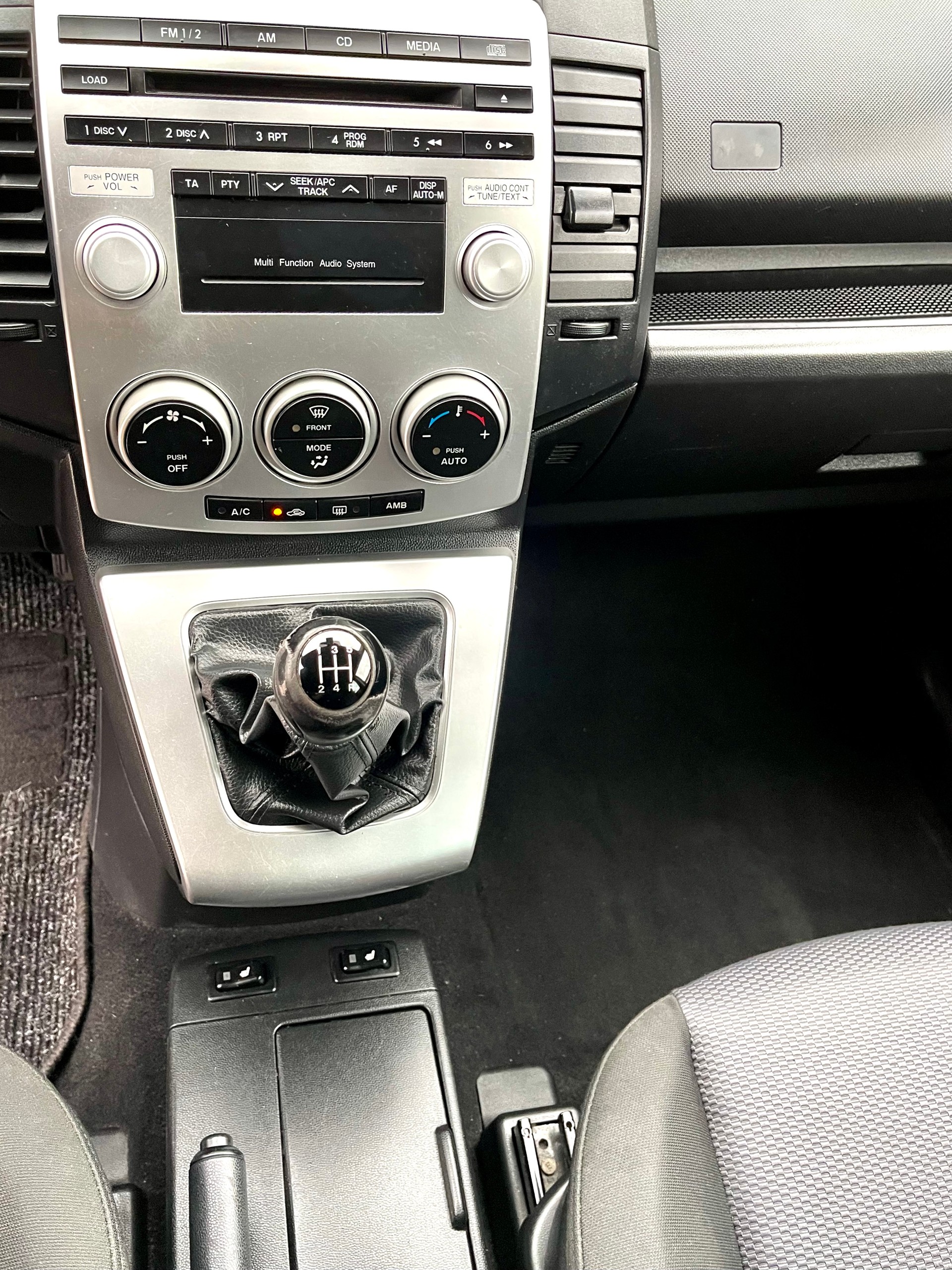 MAZDA 5 2.0 16V Sport-image-10