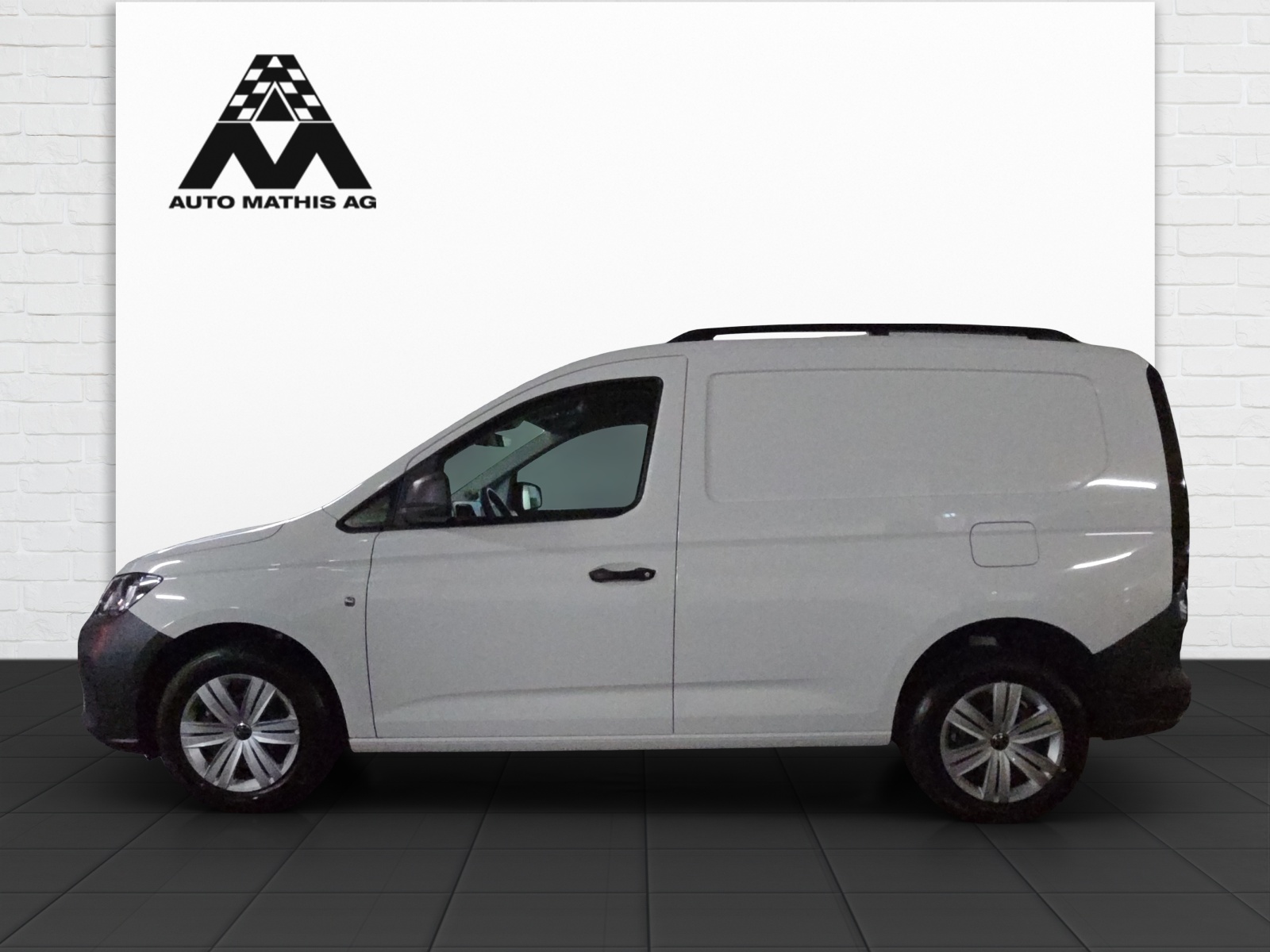 VW Caddy Cargo 2.0TDI 4Motion-image-2