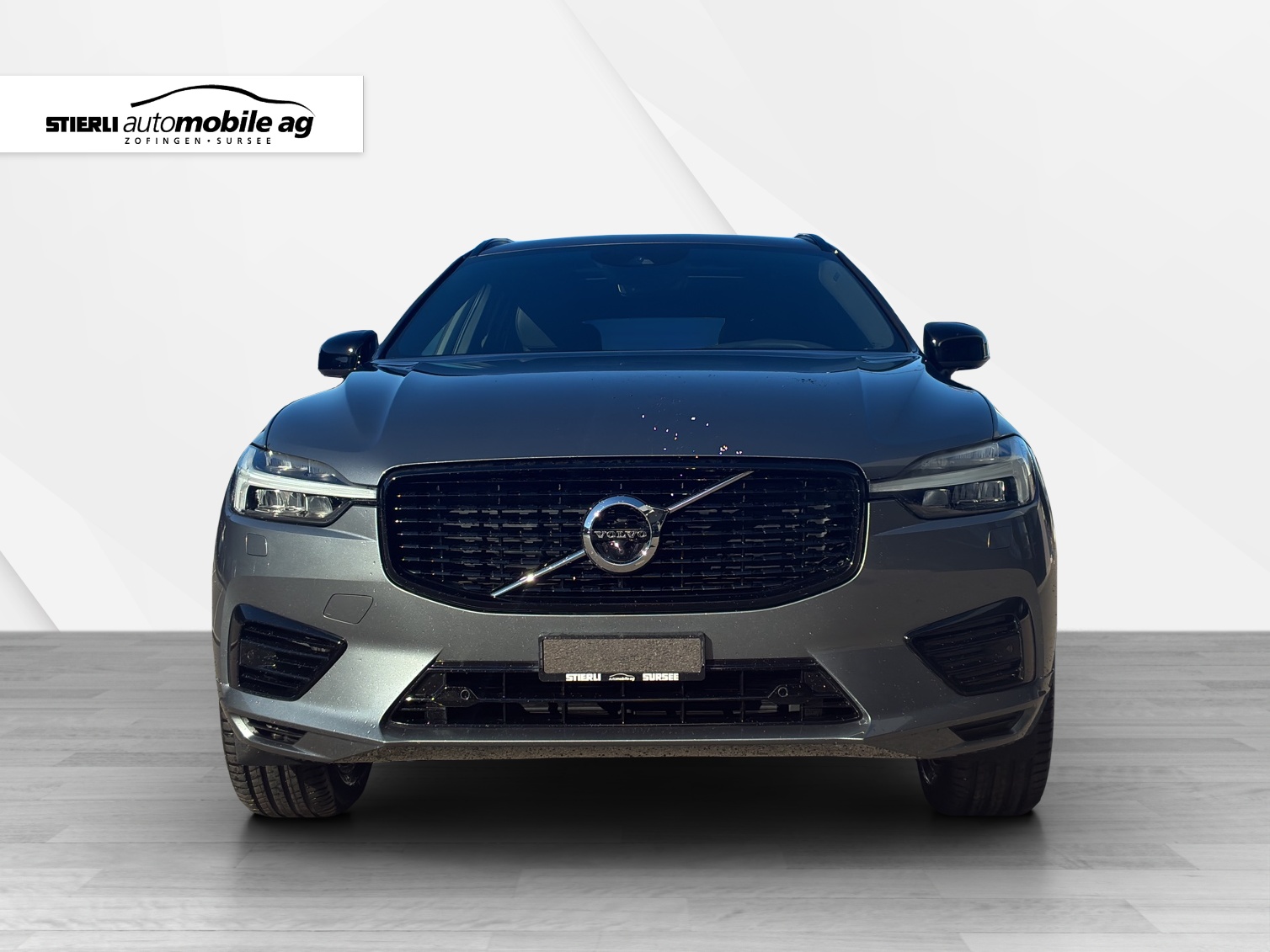 VOLVO XC60 2.0 T6 TE R-Design eAWD-showroom-element-1
