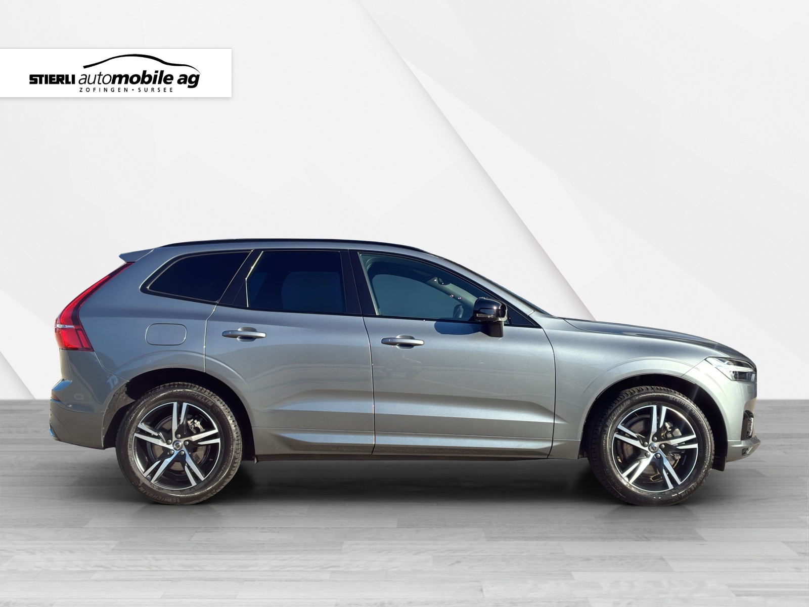 VOLVO XC60 2.0 T6 TE R-Design eAWD-showroom-element-3