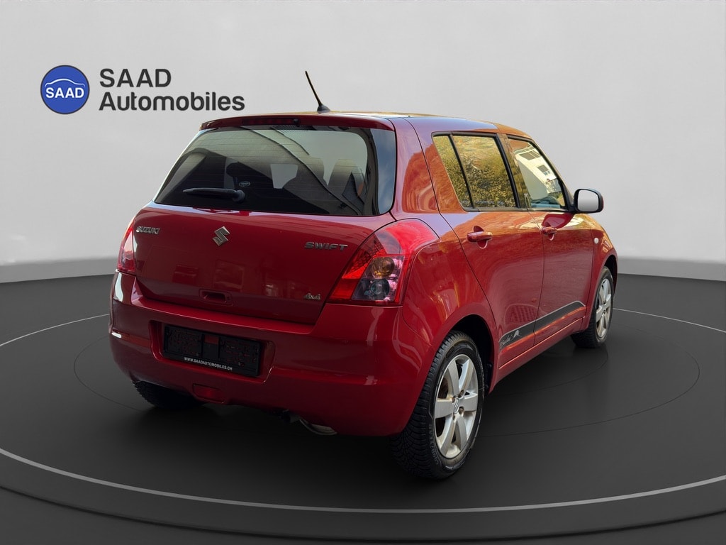 SUZUKI Swift 1.3i 16V GL Top Piz Sulai LE 4x4-image-5