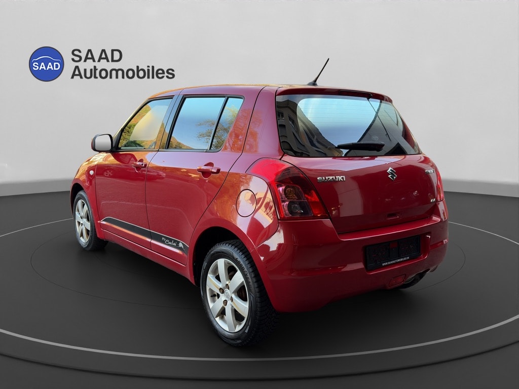 SUZUKI Swift 1.3i 16V GL Top Piz Sulai LE 4x4-image-3