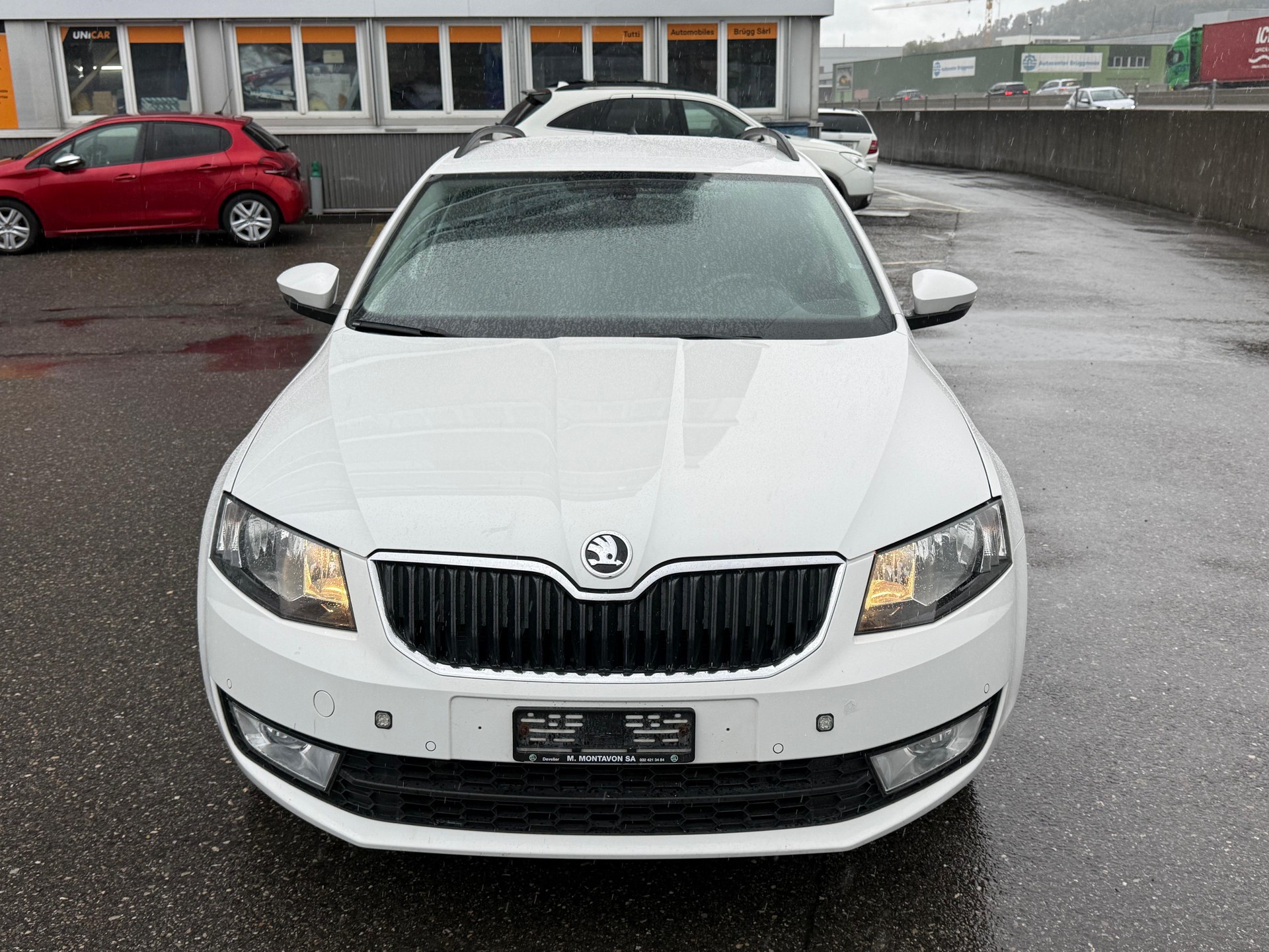 SKODA Octavia Combi 2.0 TDI Swiss Edition 4x4 DSG-image-1