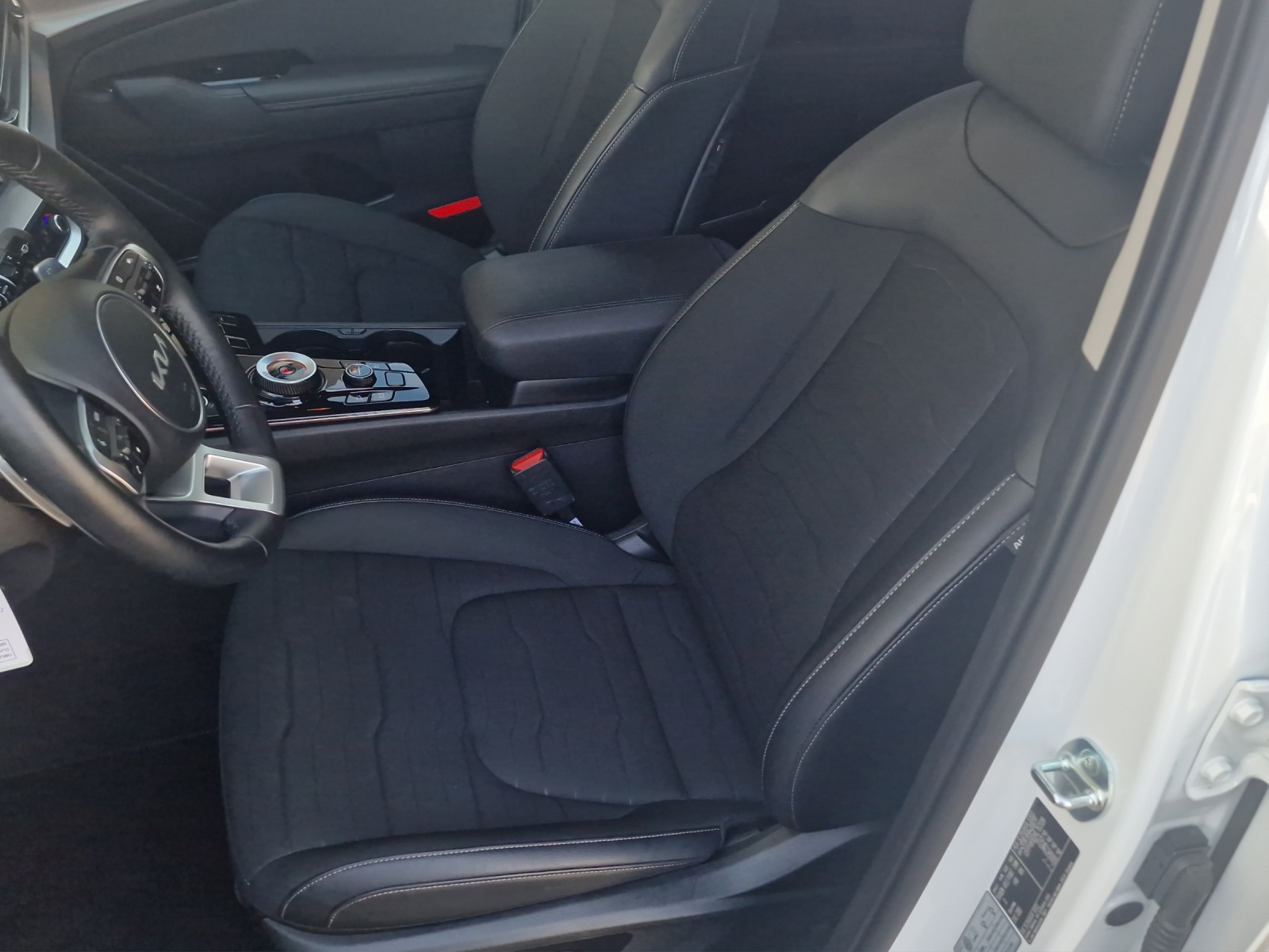 KIA Sportage 1.6 T-GDi Hybrid Style-image-13