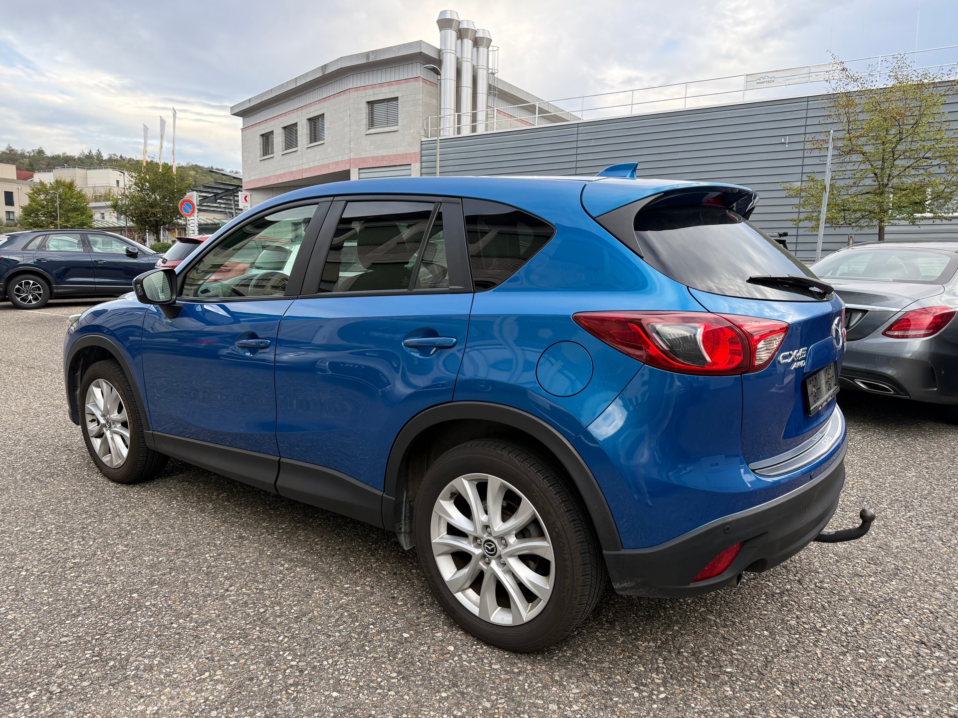 MAZDA CX-5 2.0 Revolution AWD Automatic-showroom-element-3