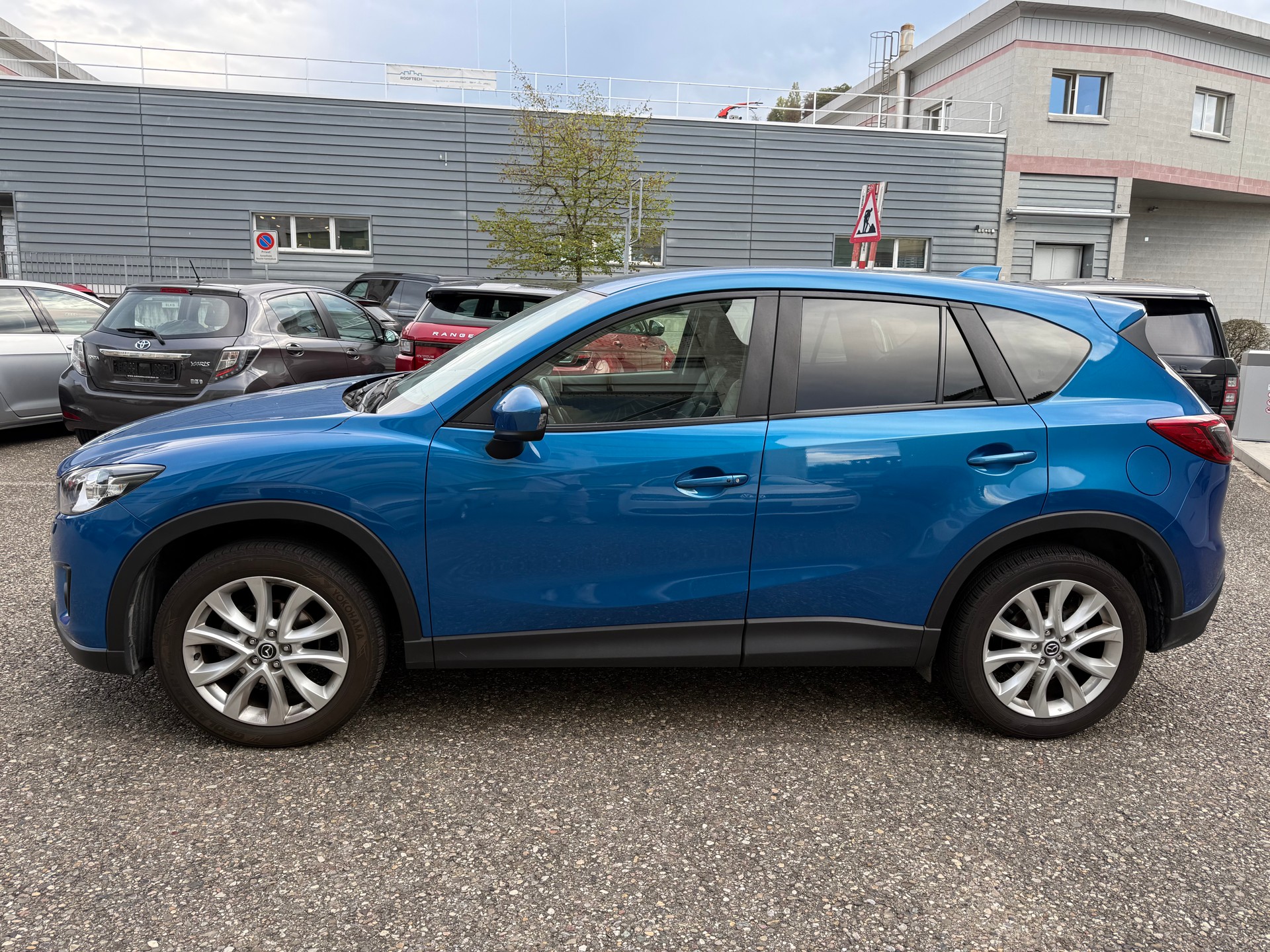 MAZDA CX-5 2.0 Revolution AWD Automatic-showroom-element-2