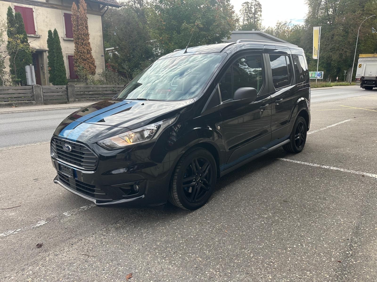 FORD Tourneo Connect 1.5 EcoBlue Trend-image-1