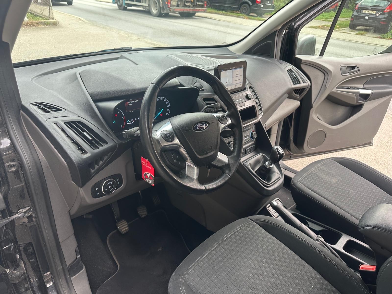 FORD Tourneo Connect 1.5 EcoBlue Trend-image-9