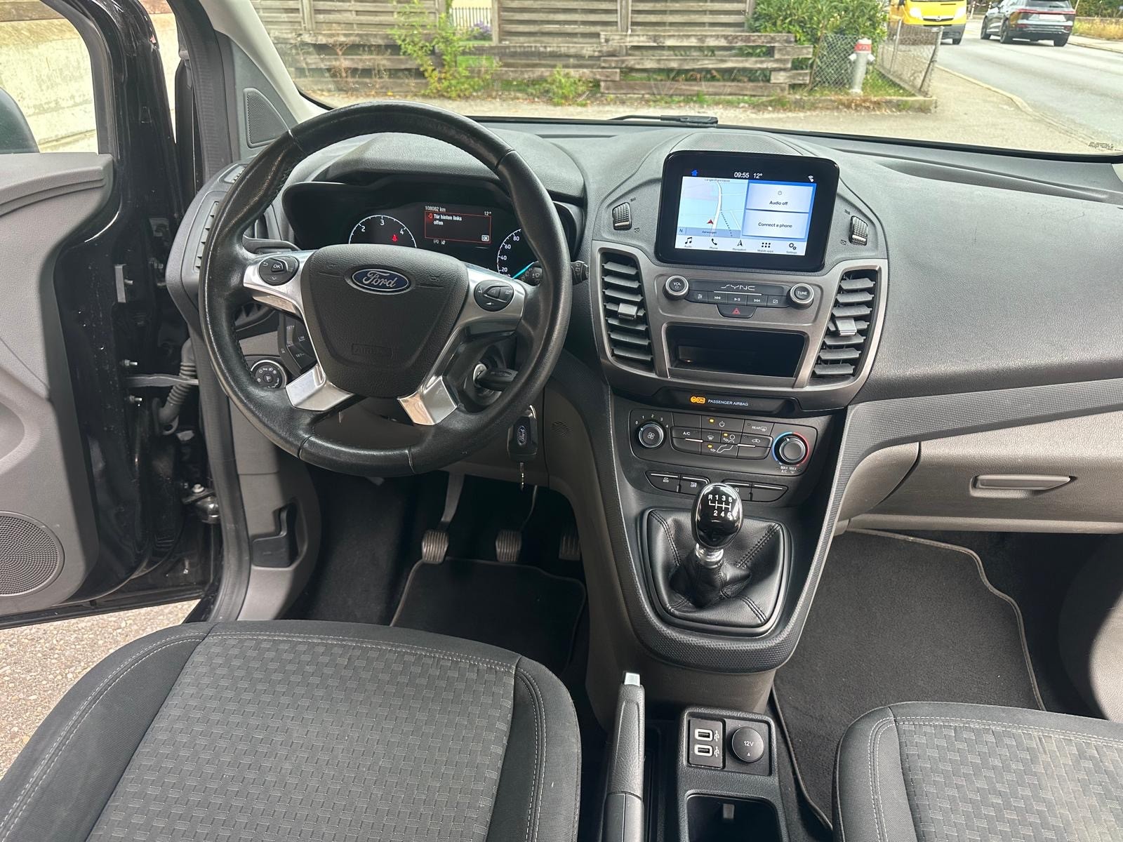 FORD Tourneo Connect 1.5 EcoBlue Trend-image-7
