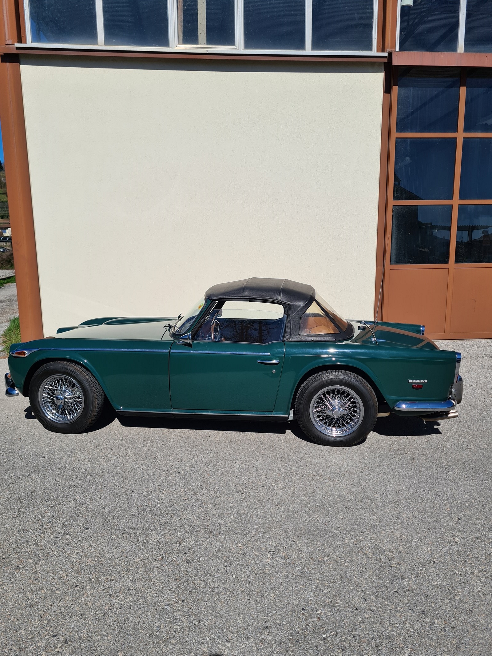 TRIUMPH TR5-image-0