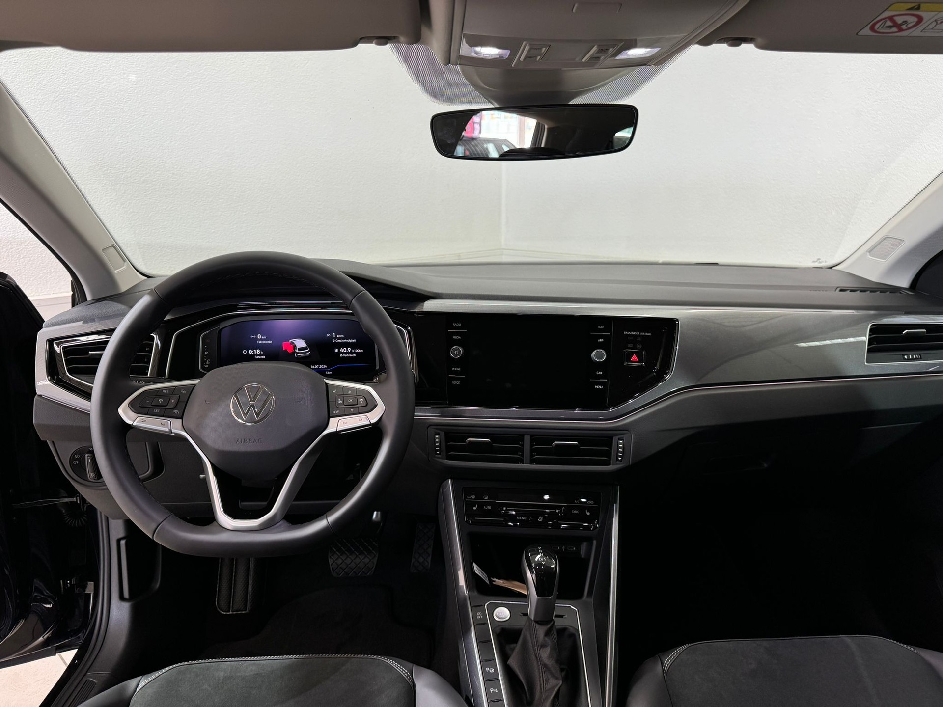VW Polo 1.0 TSI Style DSG-image-6