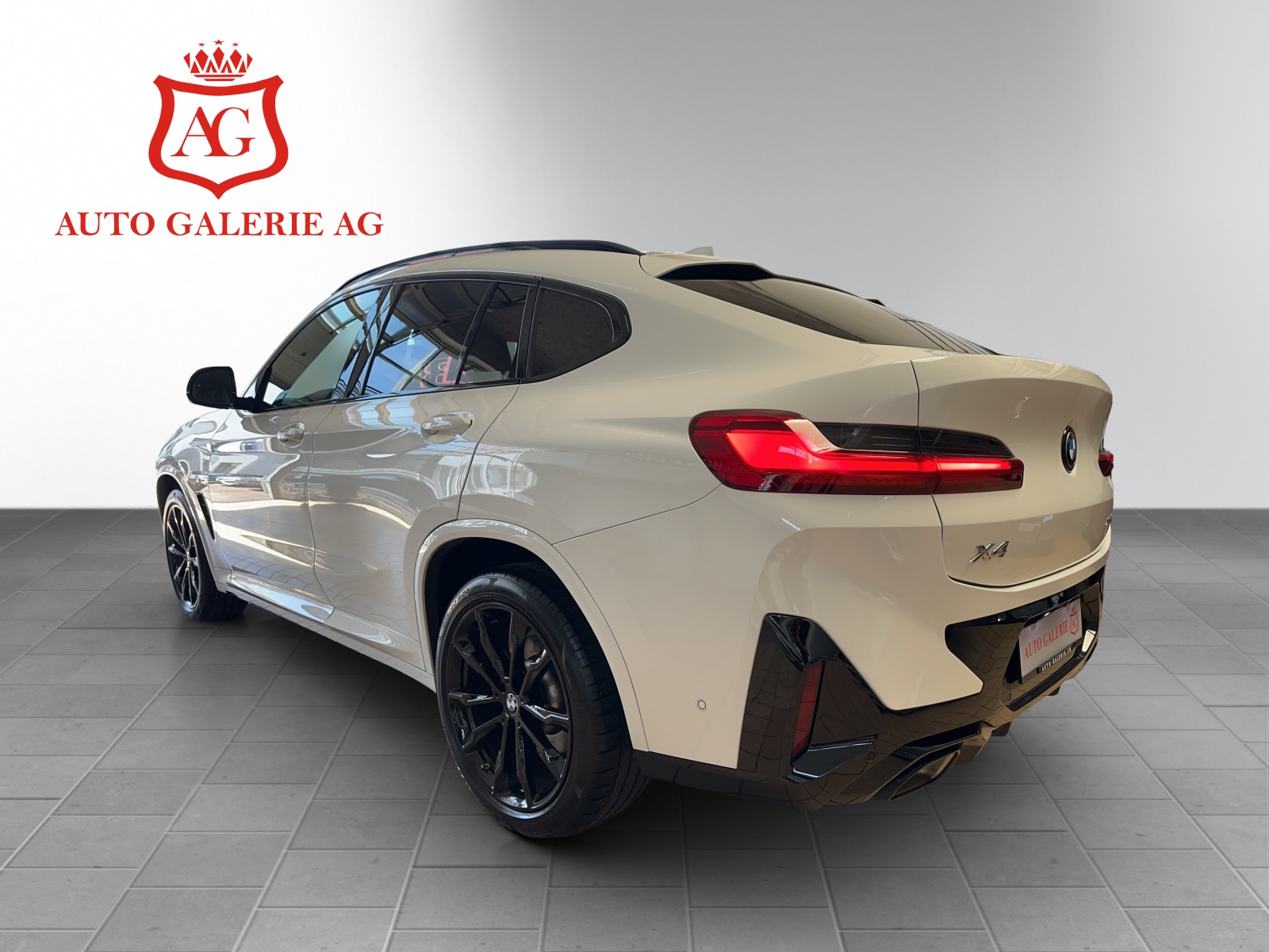 BMW X4 xDrive 48V 20d M Sport Steptronic-image-2