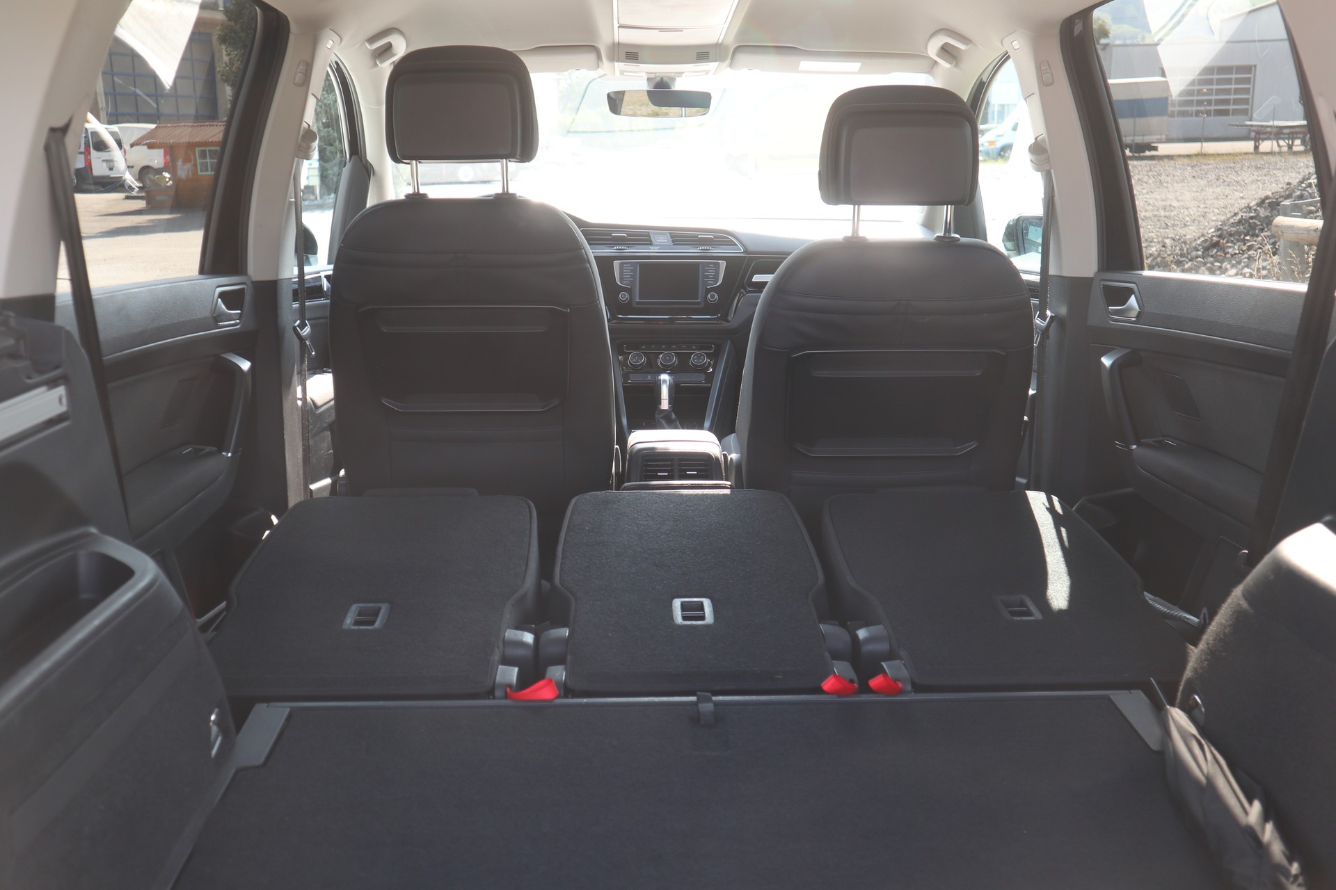 VW Touran 1.6 TDI BlueMotion Technology Comfortline DSG-showroom-element-3