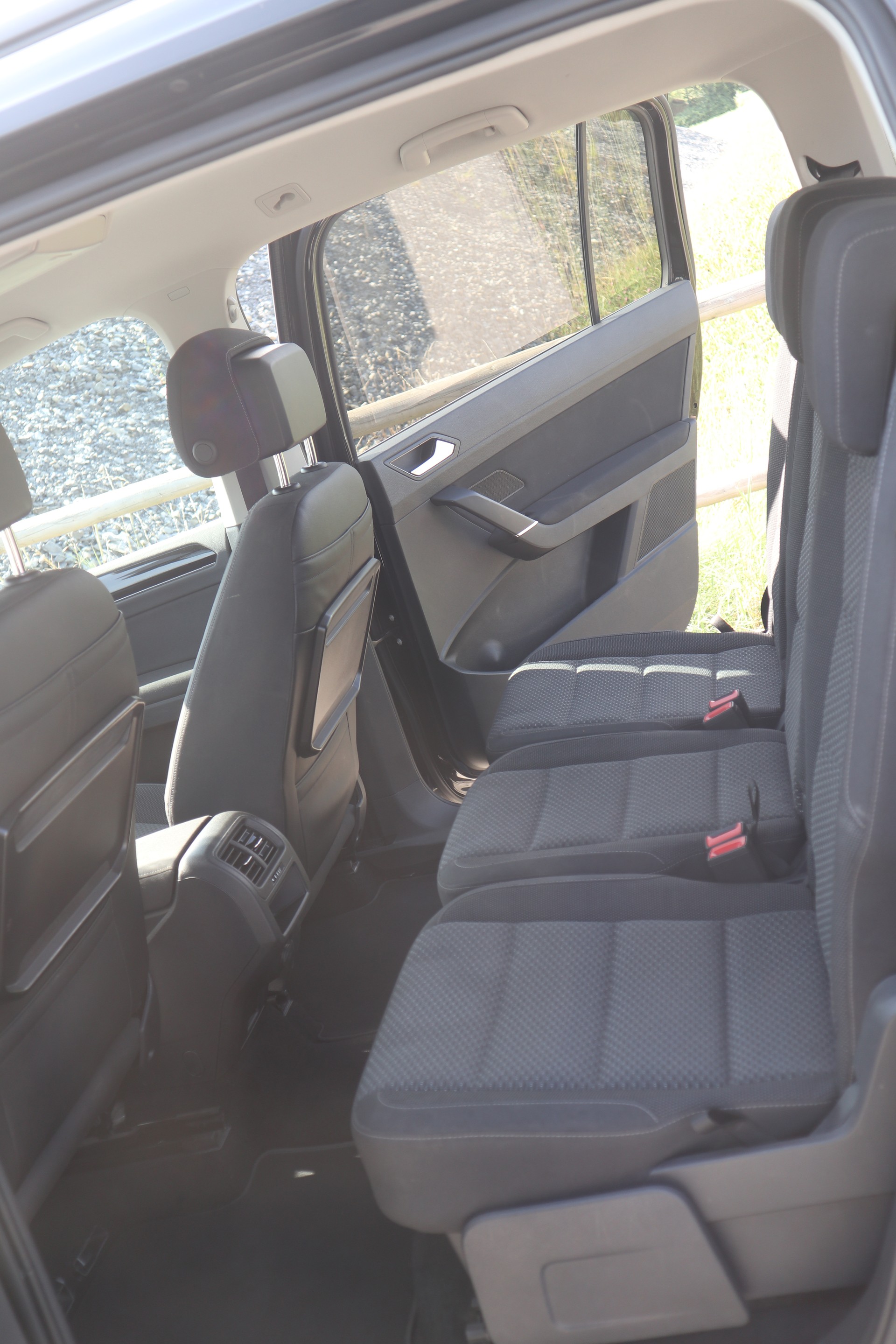 VW Touran 1.6 TDI BlueMotion Technology Comfortline DSG-image-5