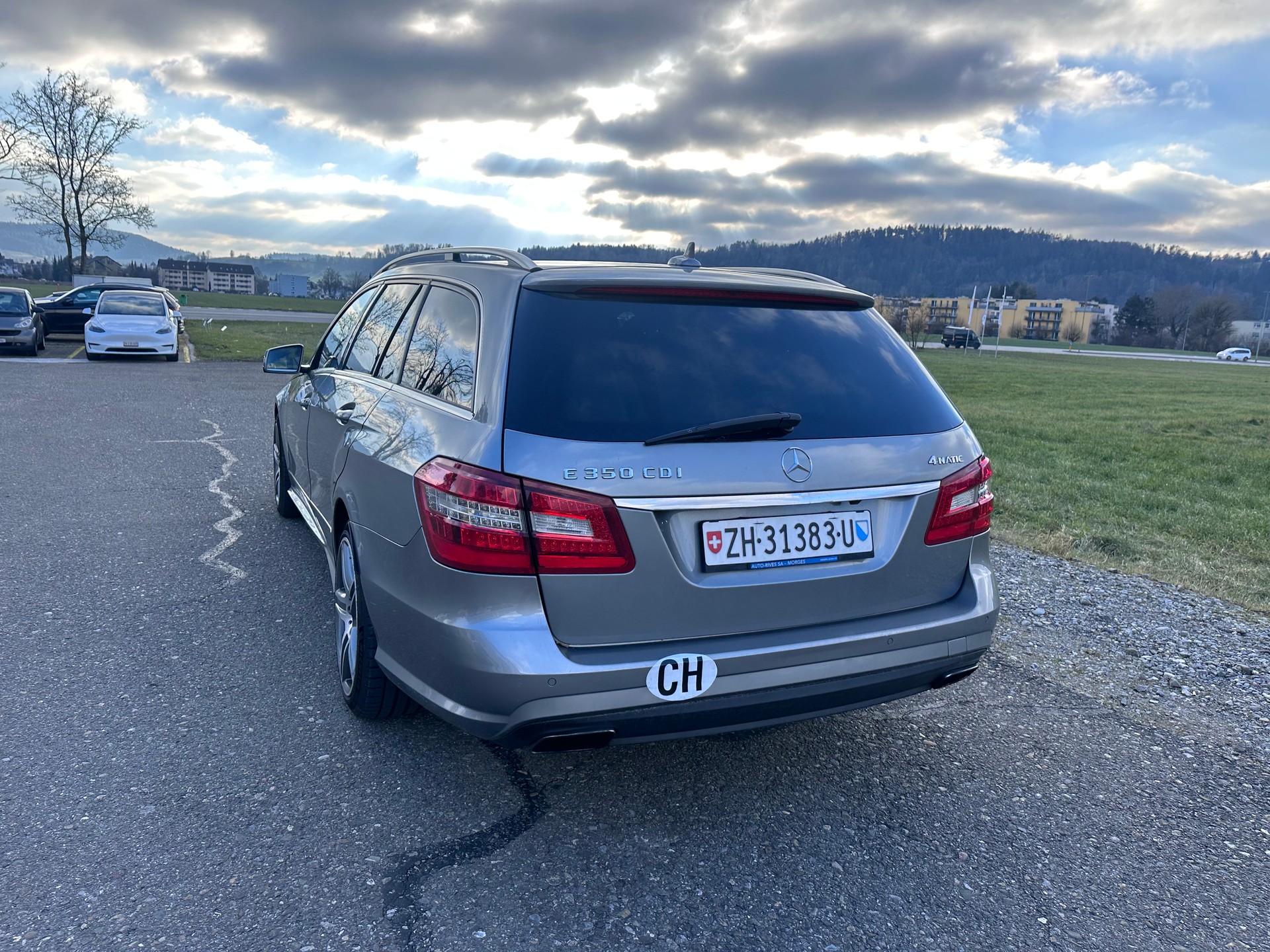 MERCEDES-BENZ E 350 CDI BlueEff. Avantgarde 4Matic 7G-Tronic-image-3