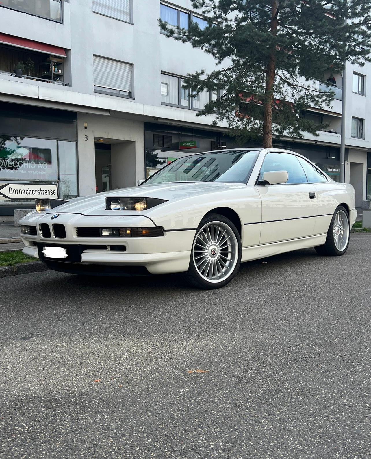 BMW 850i A-image-0