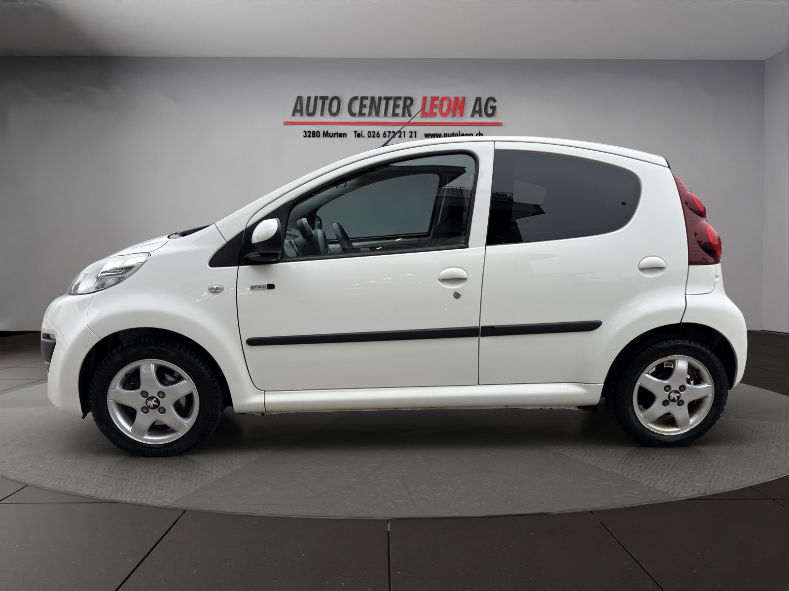 PEUGEOT 107 1.0 Style-image-2