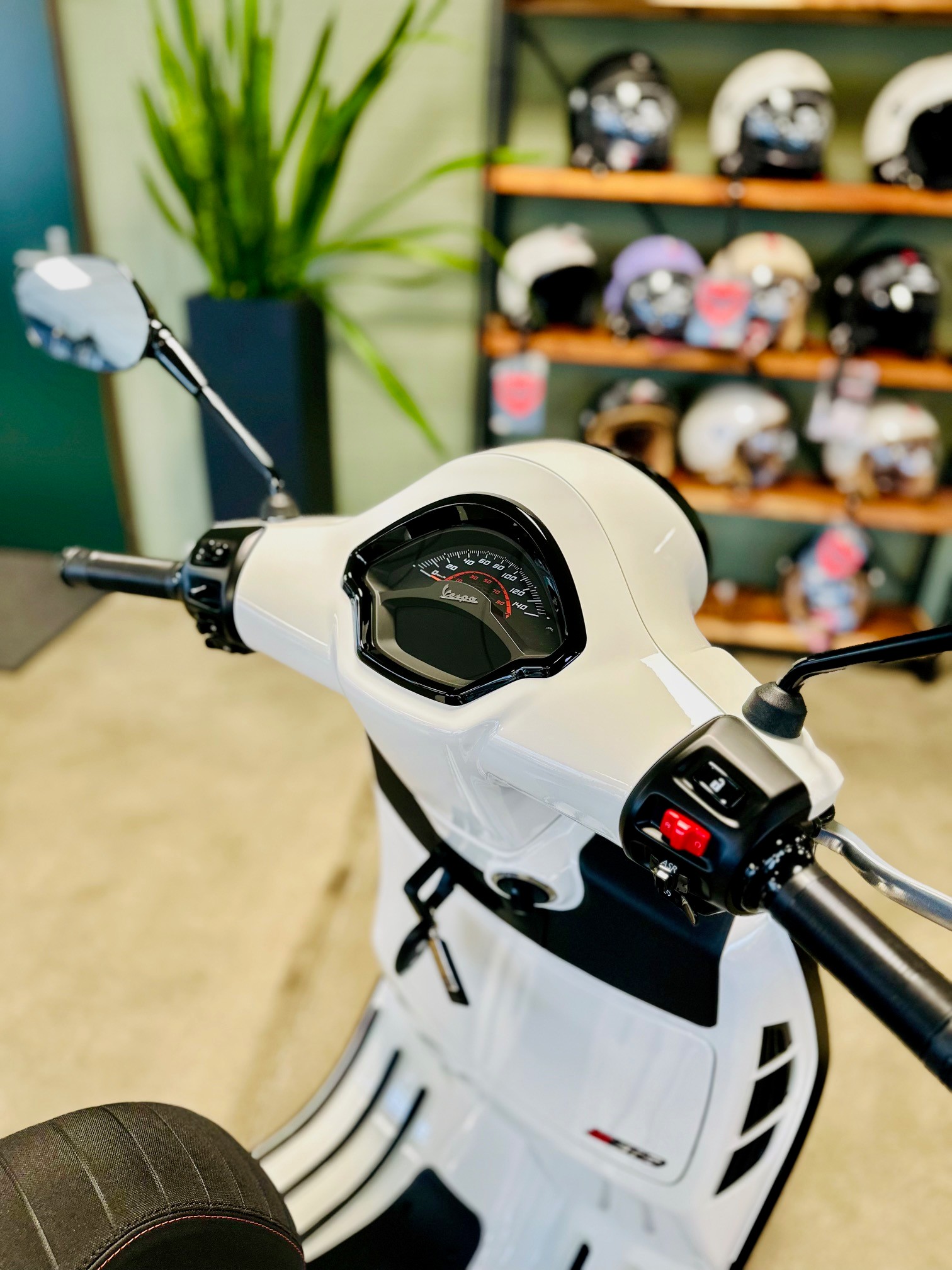 PIAGGIO Vespa GTS 310 Super Sport RST Euro 5+-image-8