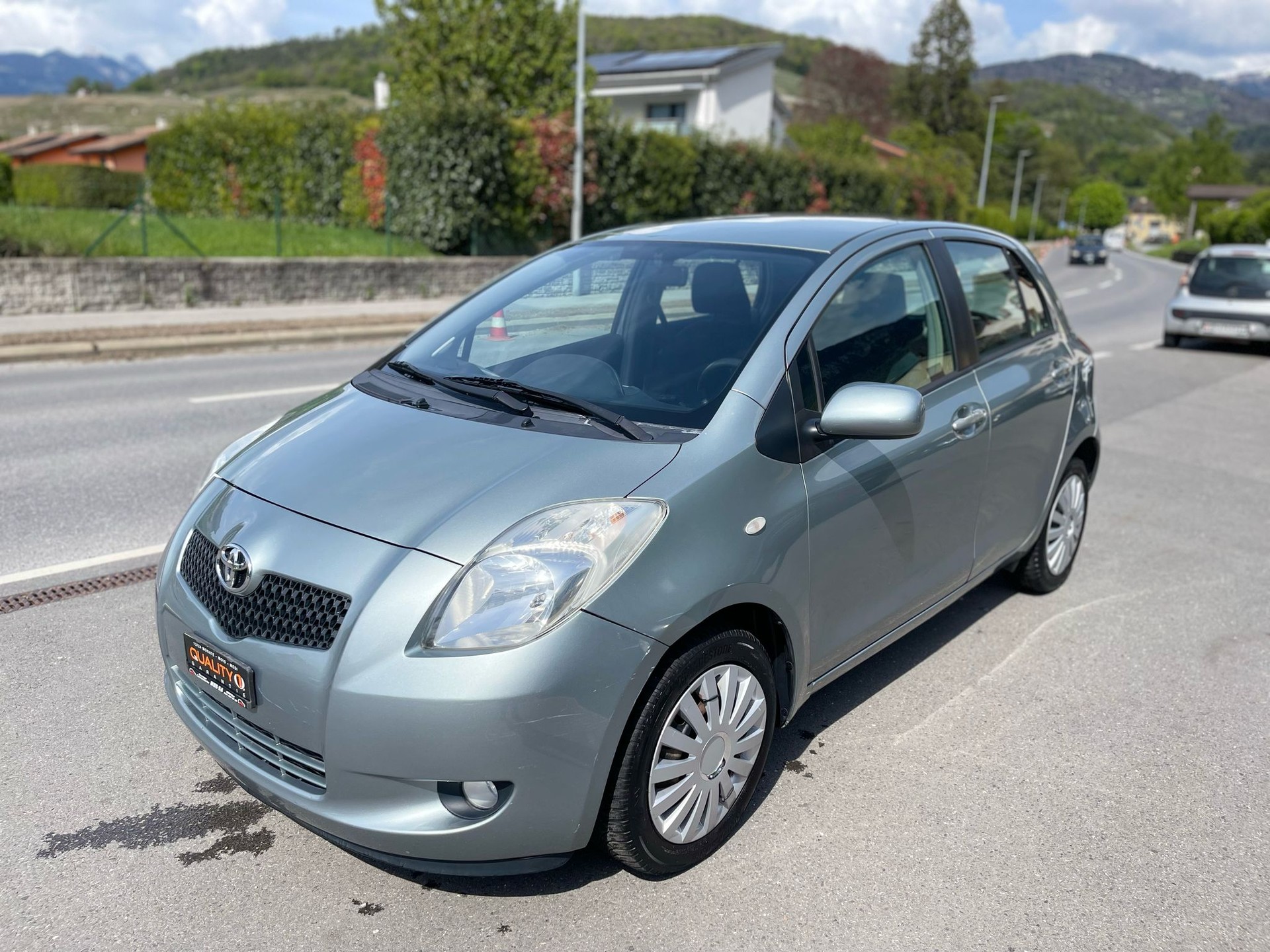 TOYOTA Yaris 1.3 Linea Sol-image-0