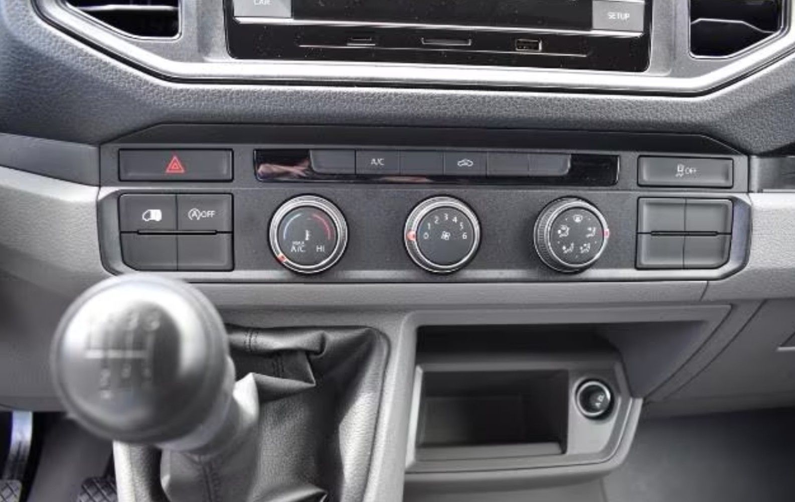 VW Crafter 30 2.0 TDI L3-image-6