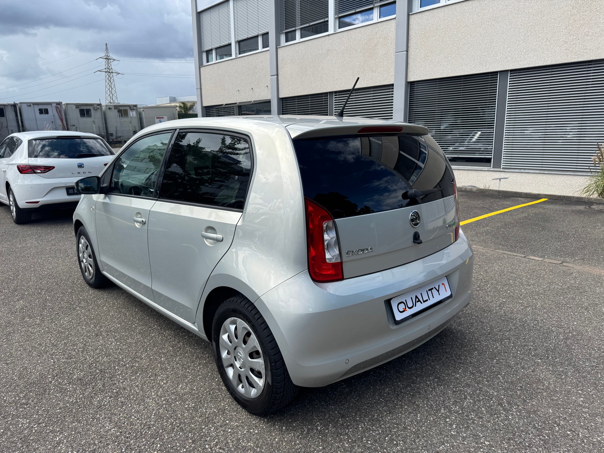 SKODA Citigo 1.0 G-tec Elegance-image-1