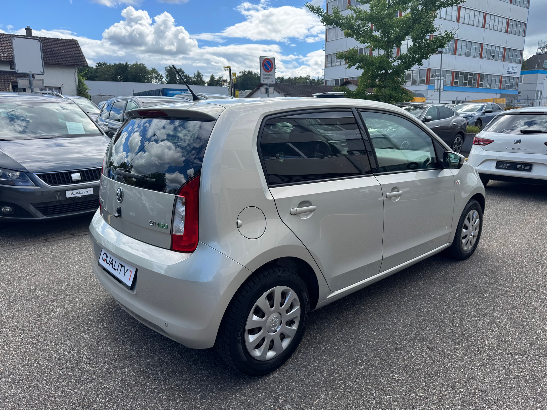 SKODA Citigo 1.0 G-tec Elegance-image-3