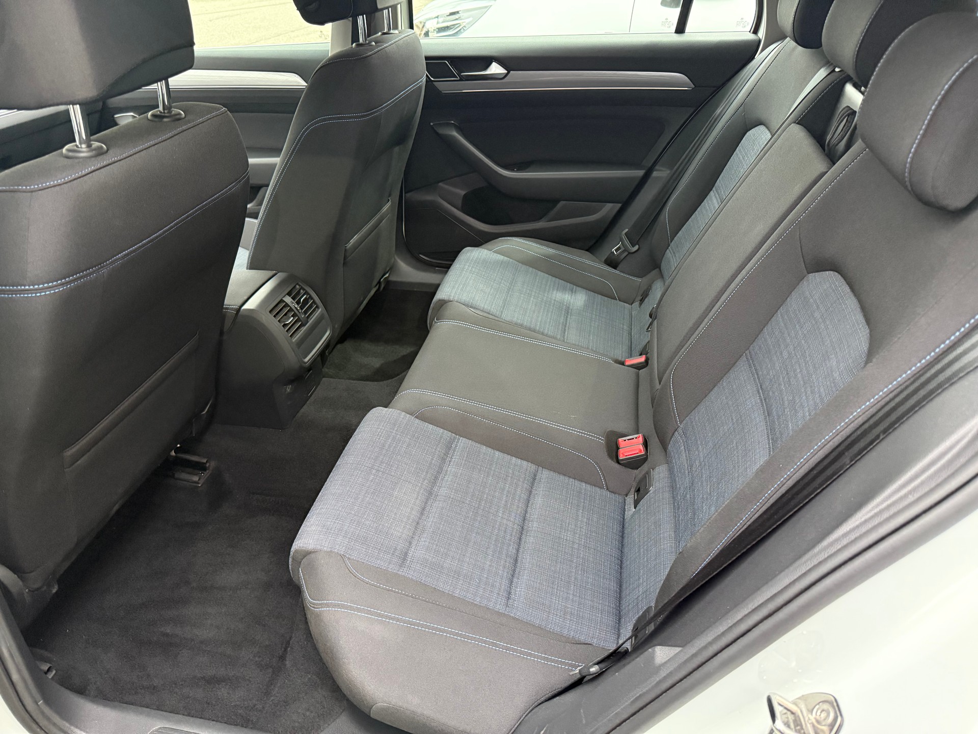 VW Passat 1.4 TSI GTE-image-12